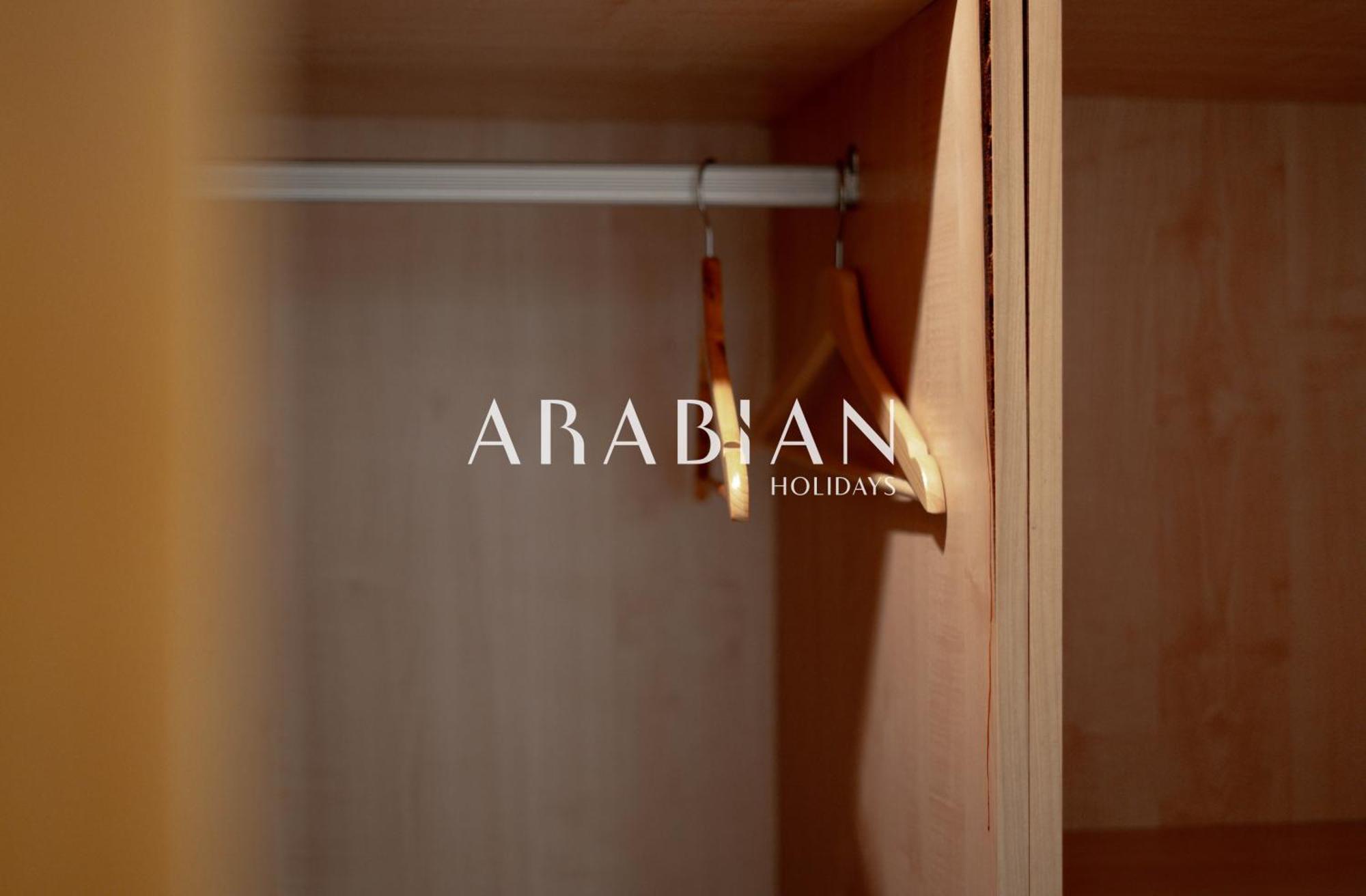 Apartment Beautiful 1br Palm Jumeirah With Park Views, Pool And Access Dubai