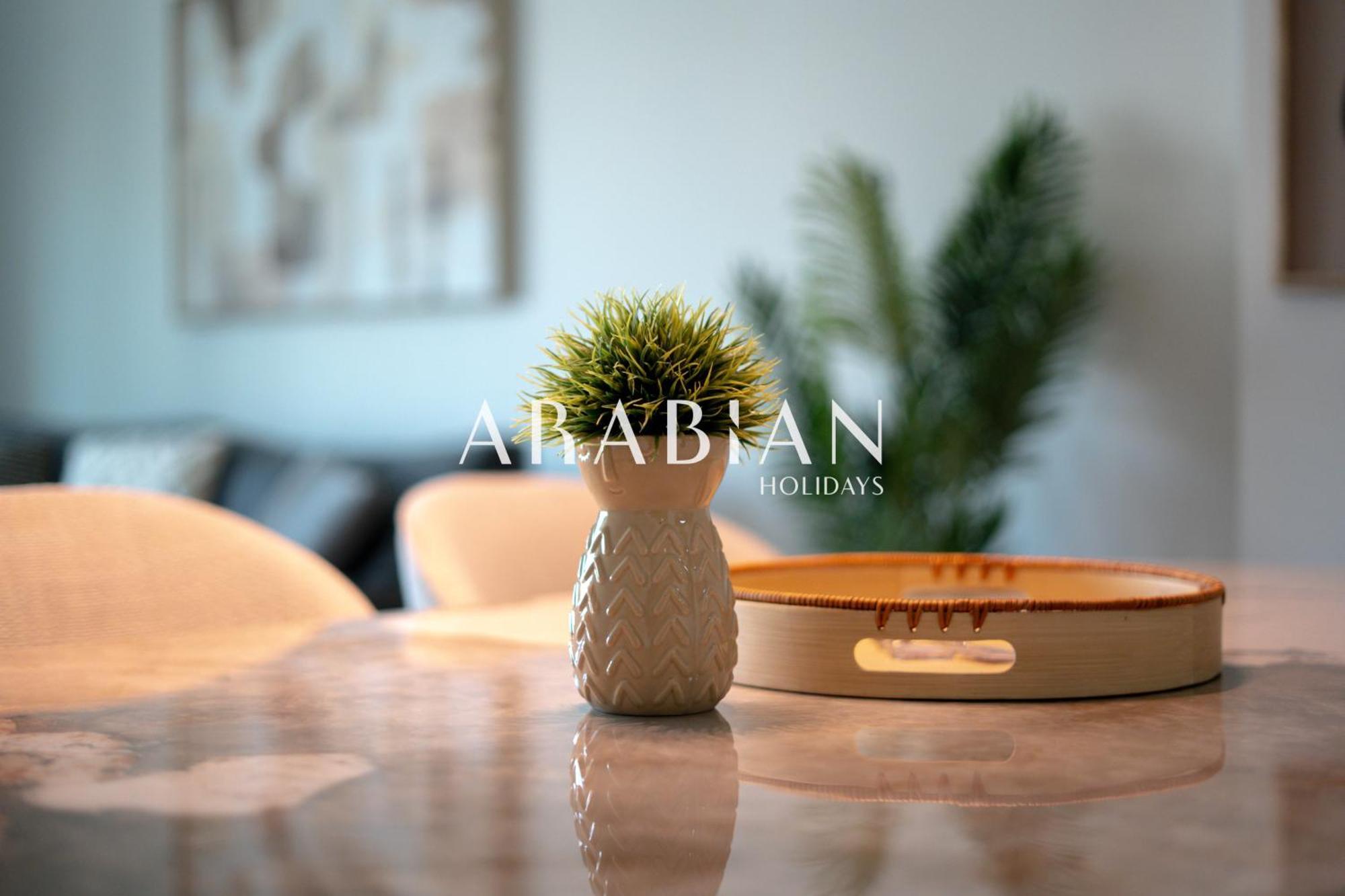 Apartment Beautiful 1br Palm Jumeirah With Park Views, Pool And Access *