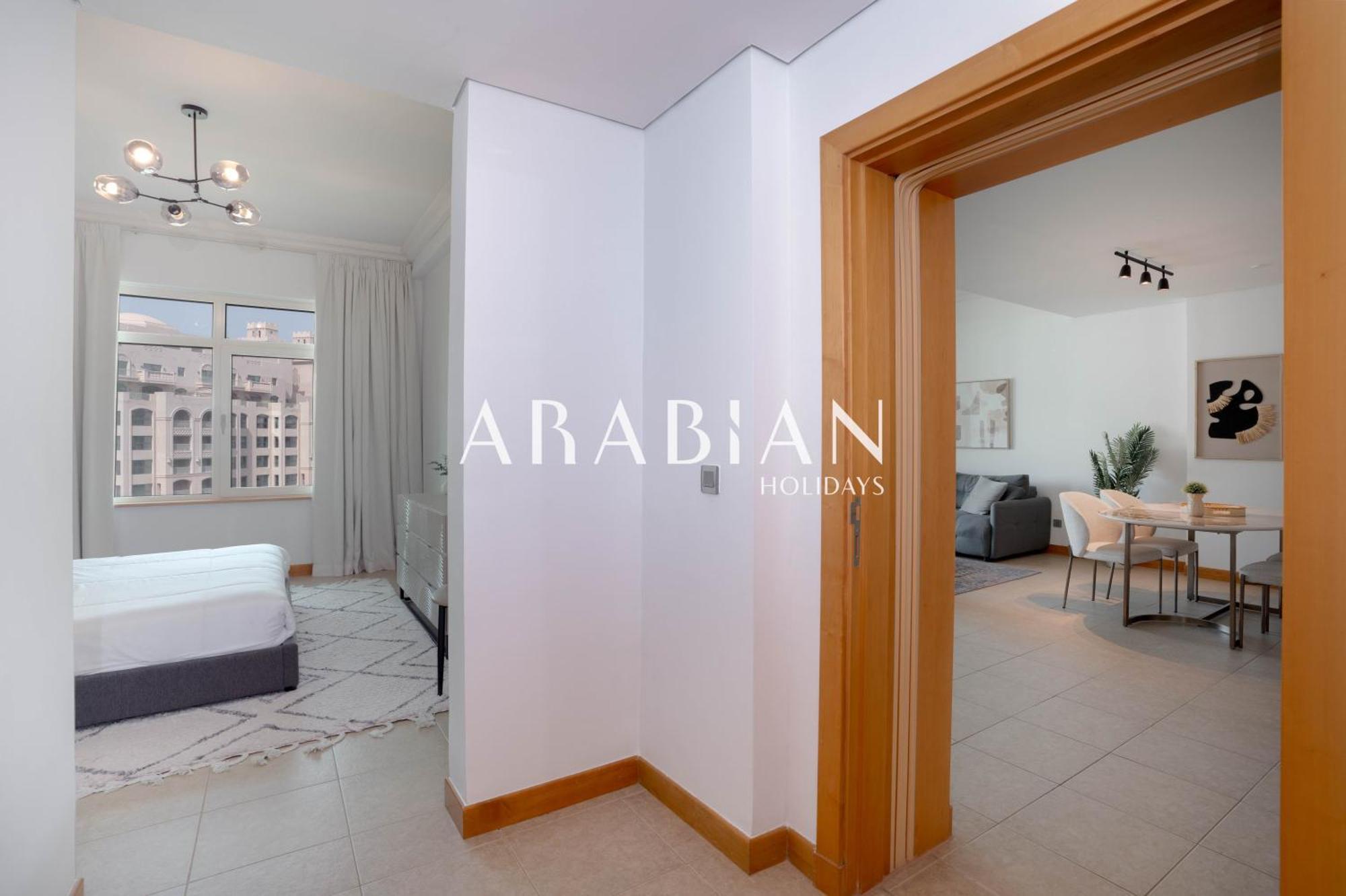 Beautiful 1br Palm Jumeirah With Park Views, Pool And Access Apartment Dubai