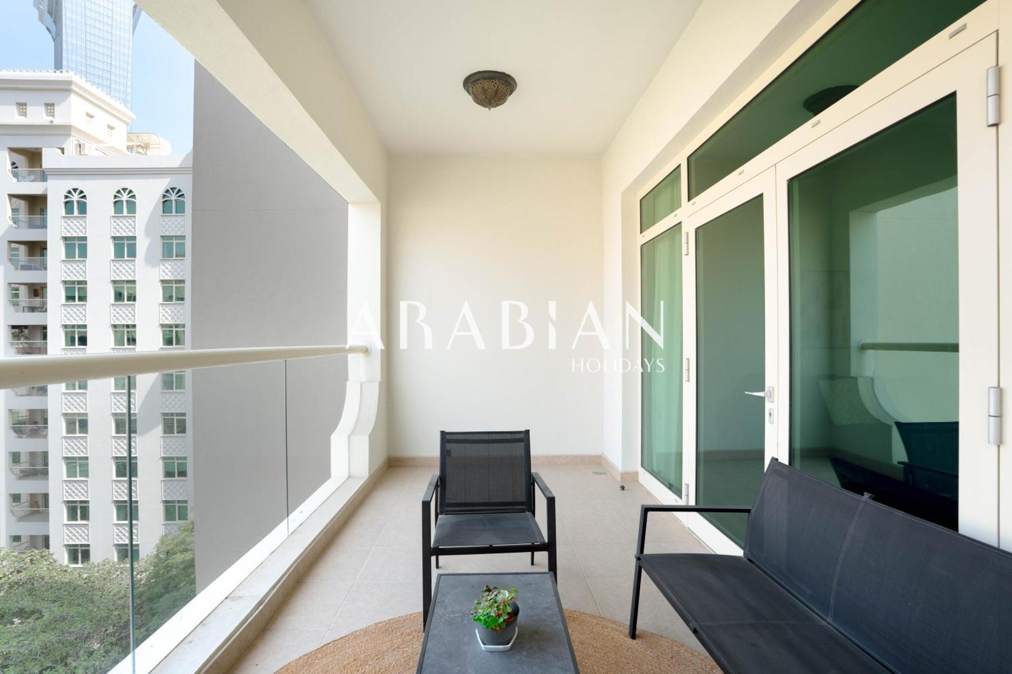 Beautiful 1br Palm Jumeirah With Park Views, Pool And Access