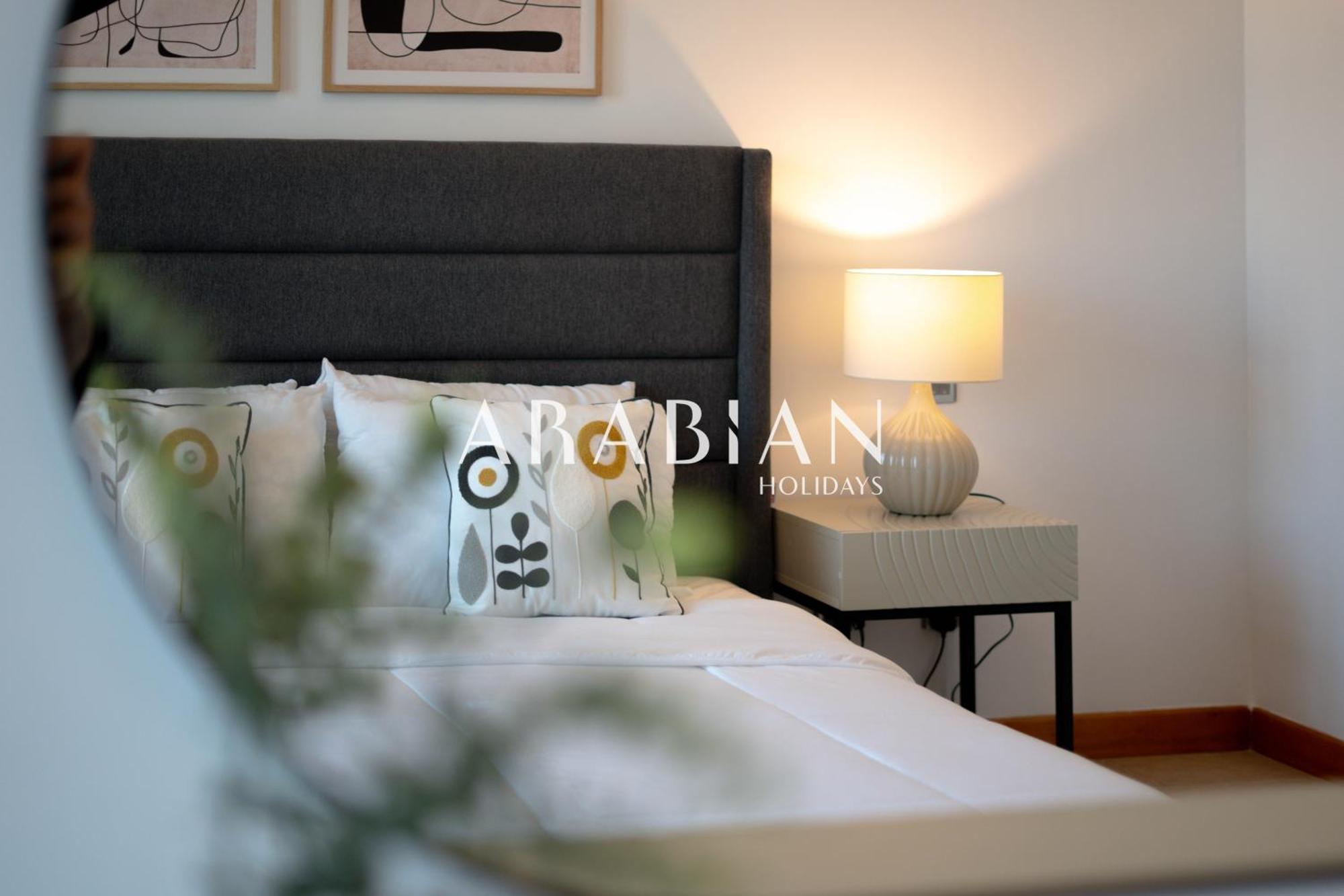 Beautiful 1br Palm Jumeirah With Park Views, Pool And Access Apartment Dubai