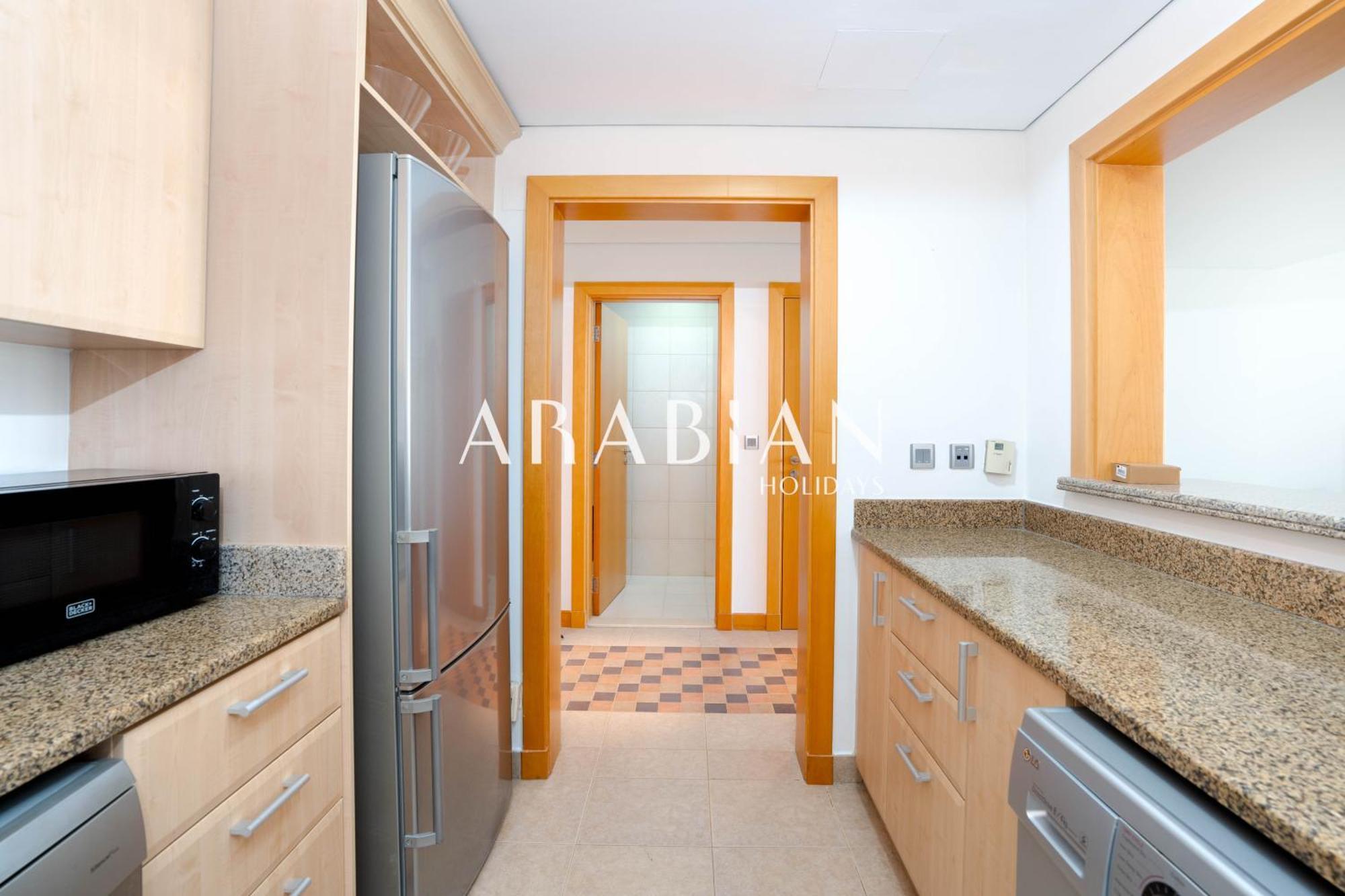Apartment Beautiful 1br Palm Jumeirah With Park Views, Pool And Access *