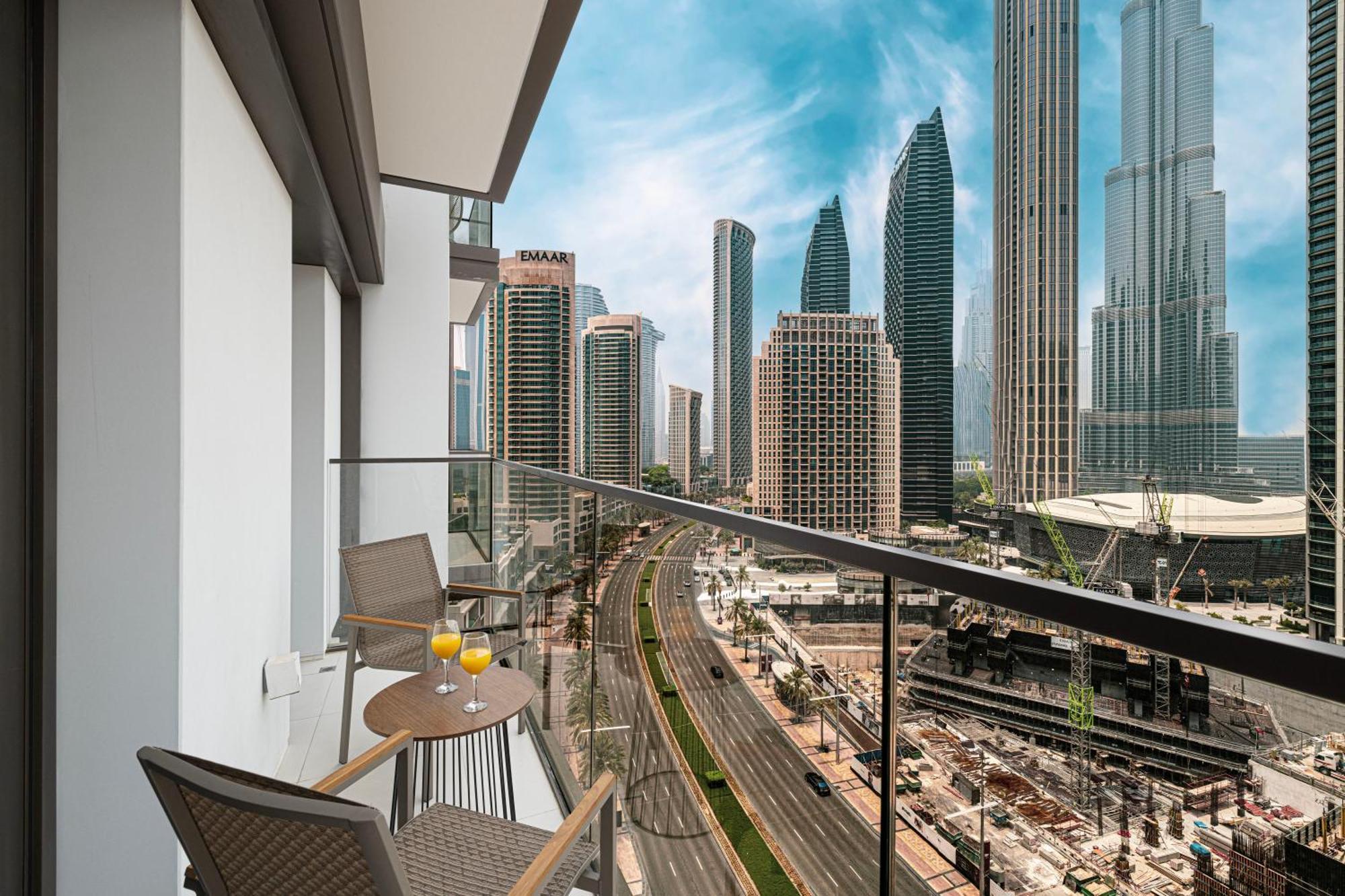 Burj Crown - Urban Chic Opera Boulevard View, Walk To Mall * Dubai