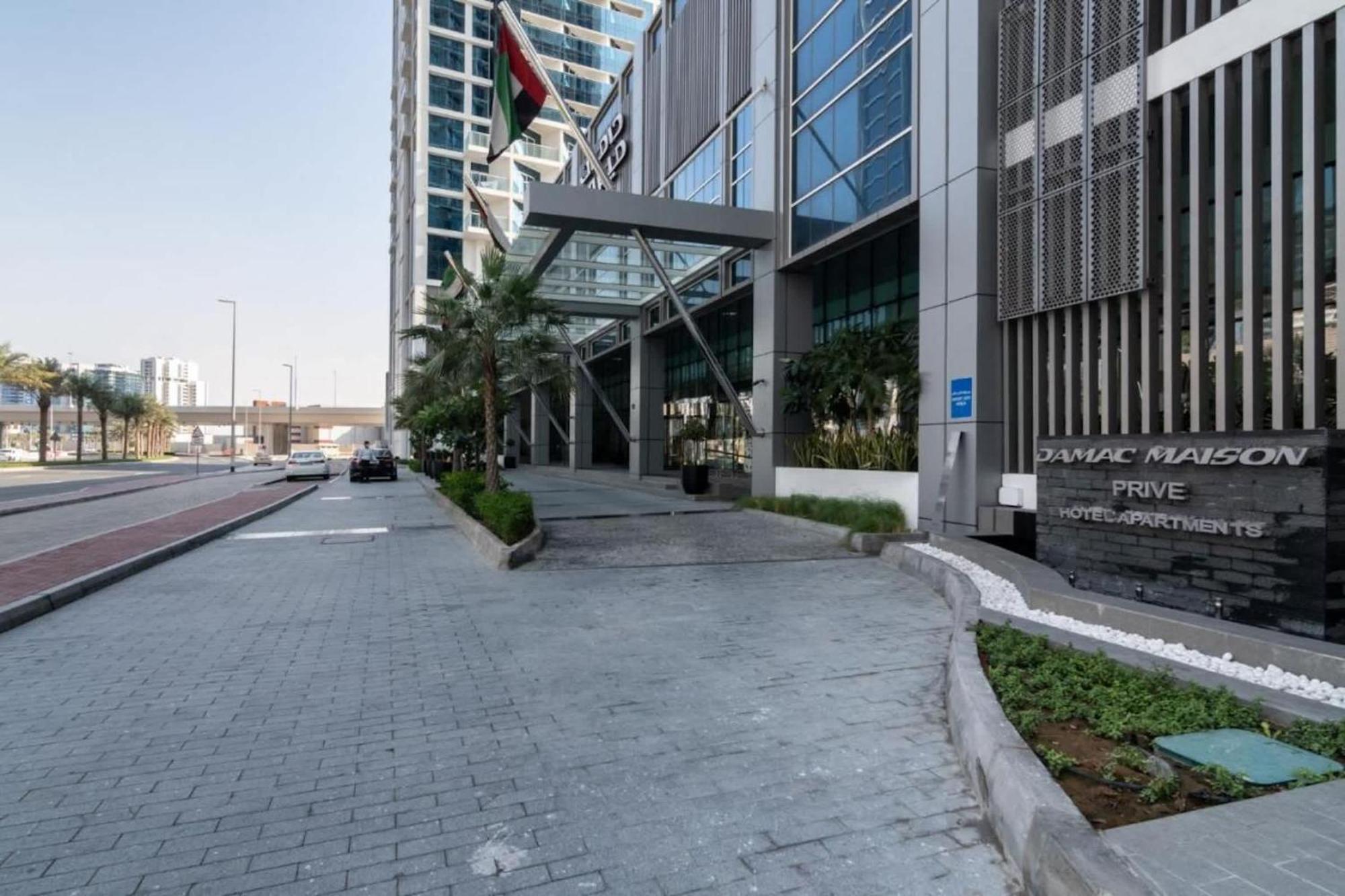 Apartment Business Bay With Canal View - Cityapartmentstay *