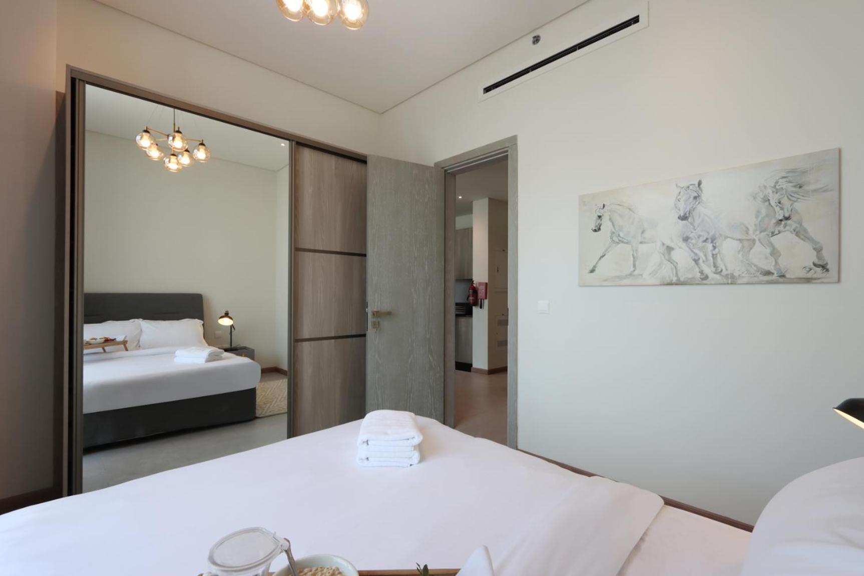 Livbnb - At Signature Livings Penthouse, Jvc Apartment Dubai