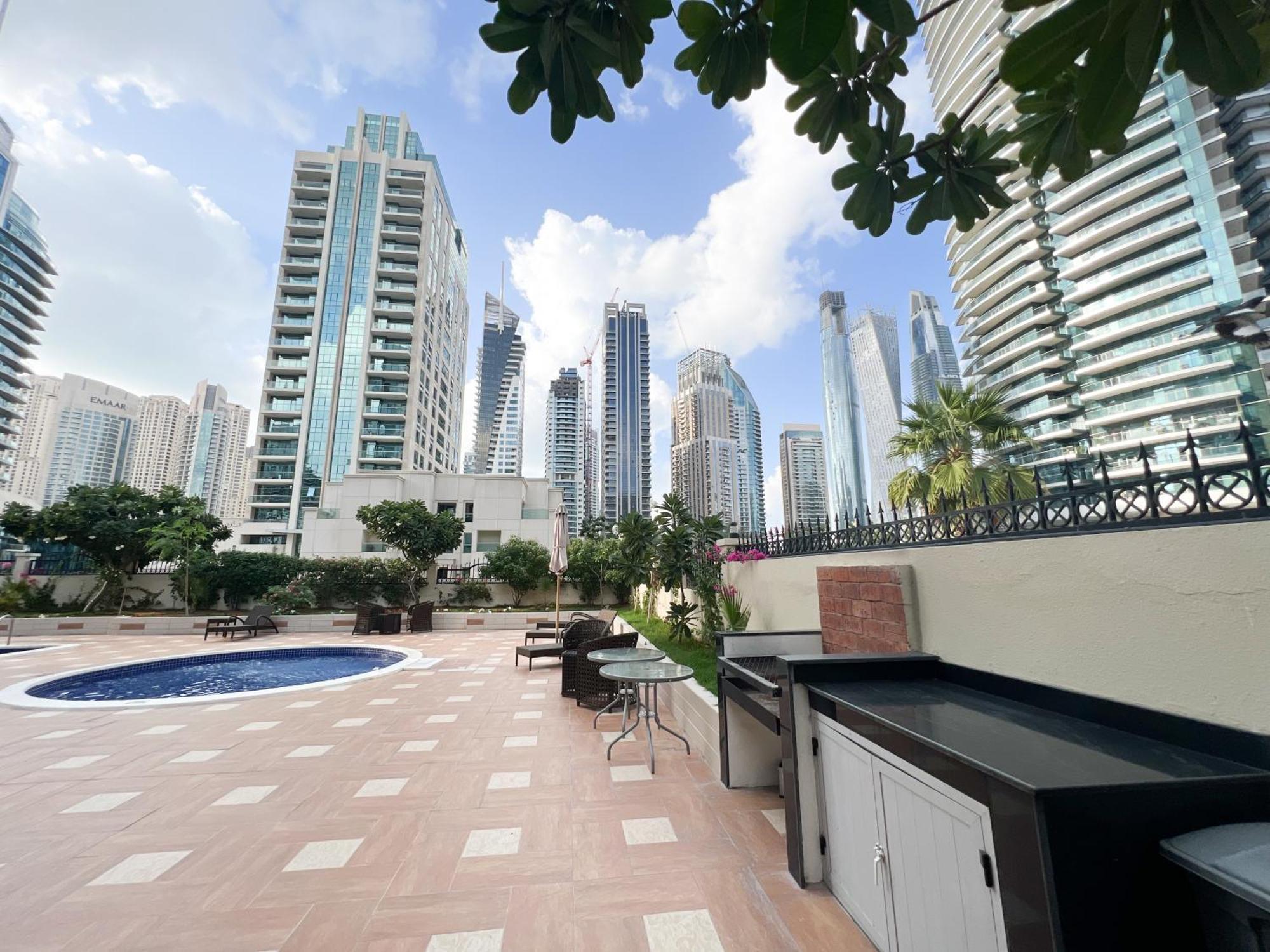 Spacious 2 Bed At Marina High Floor *