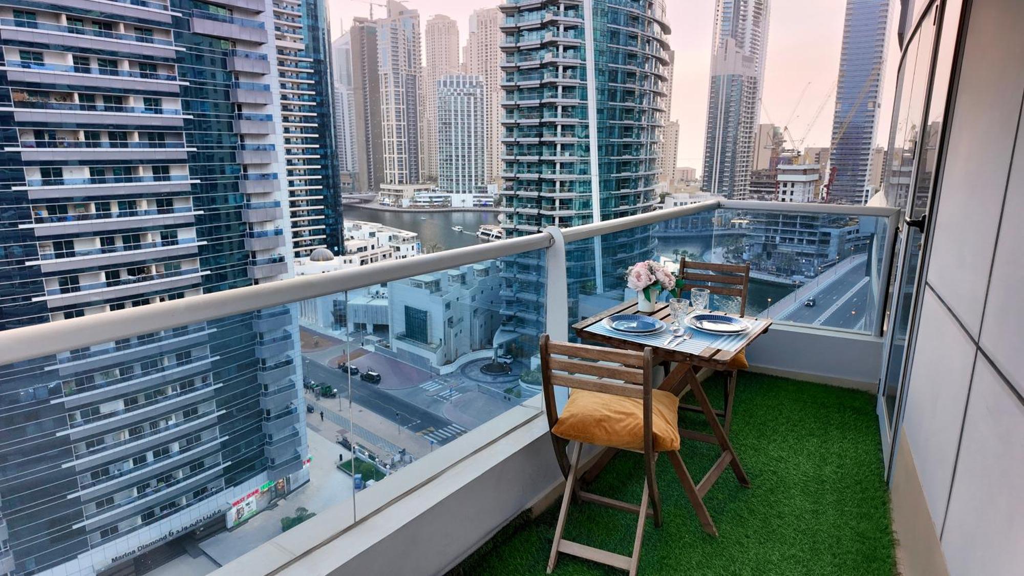 Apartment Spacious 2 Bed At Marina High Floor