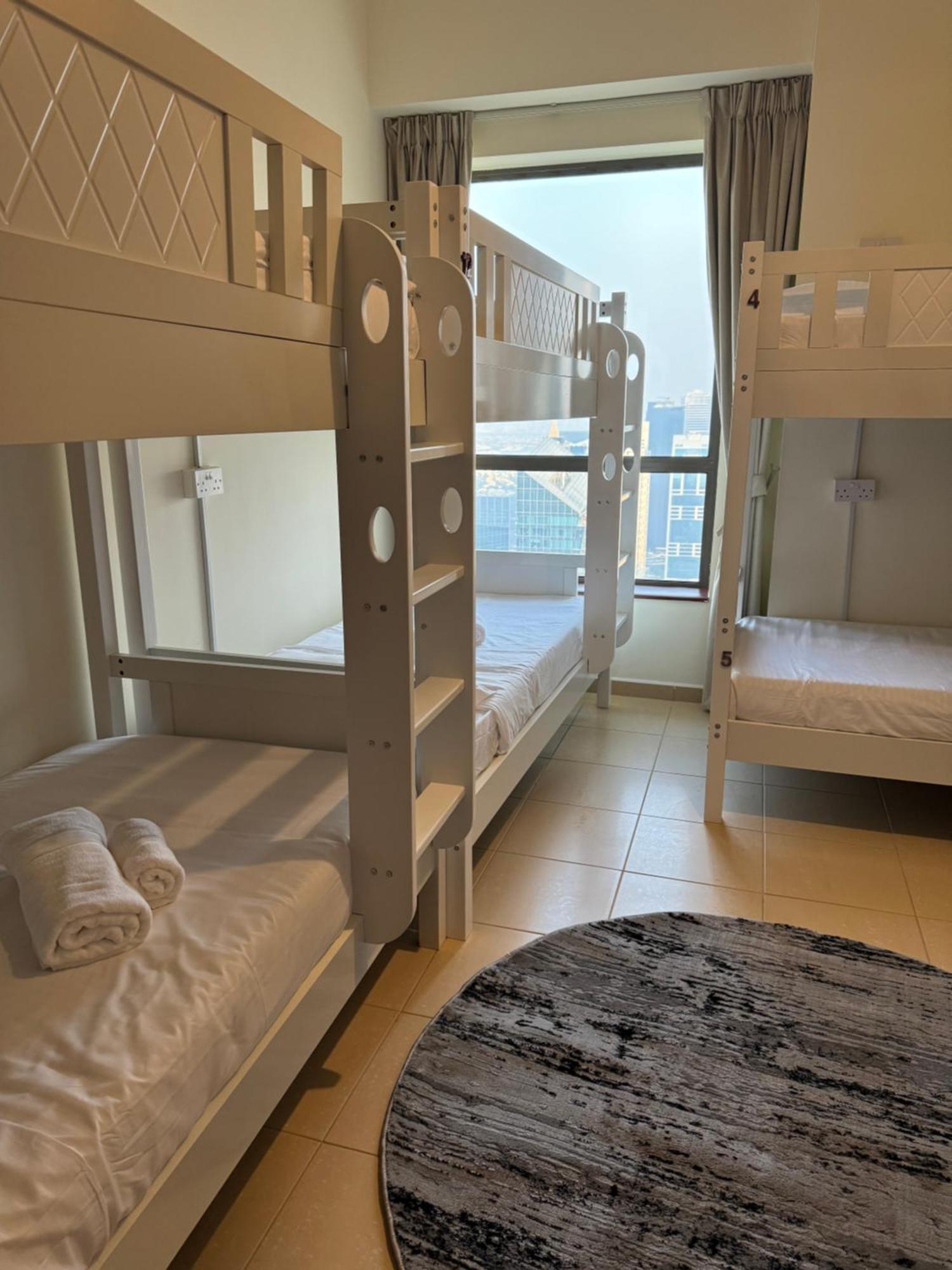 Marina Jasmine - Luxury - Jumeirah Beach Hostel *