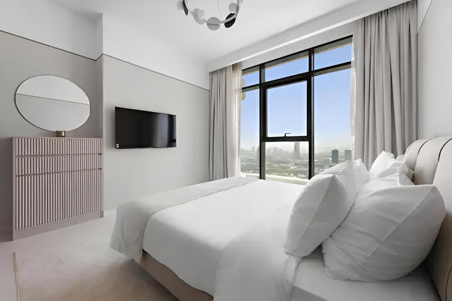 Apartment 2br Beachfront With Stunning Marina View *