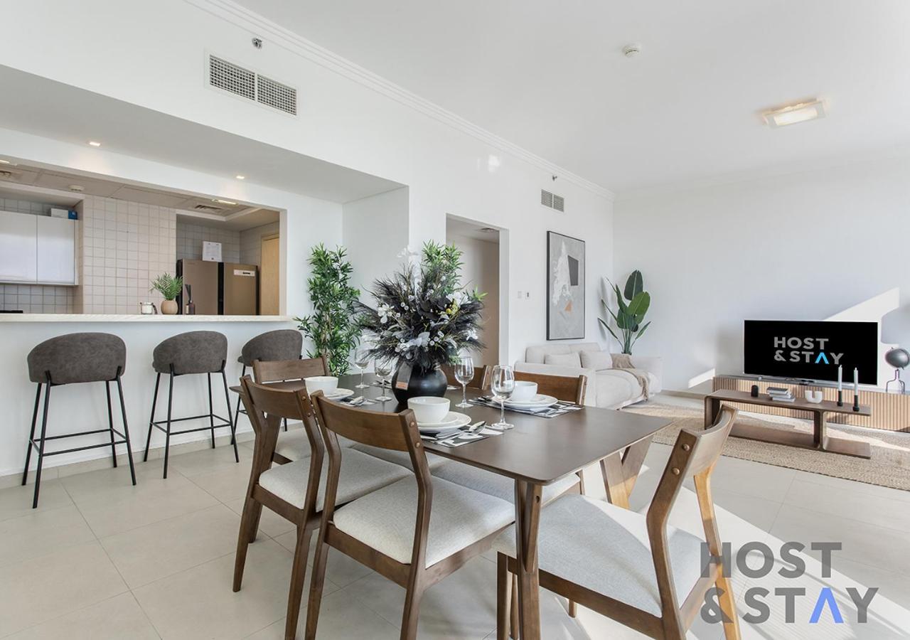 Elegant Beachfront Living At Al Bateen Dubai