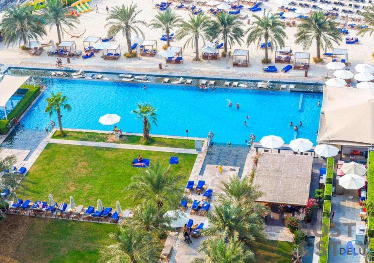 Elegant Beachfront Living At Al Bateen *