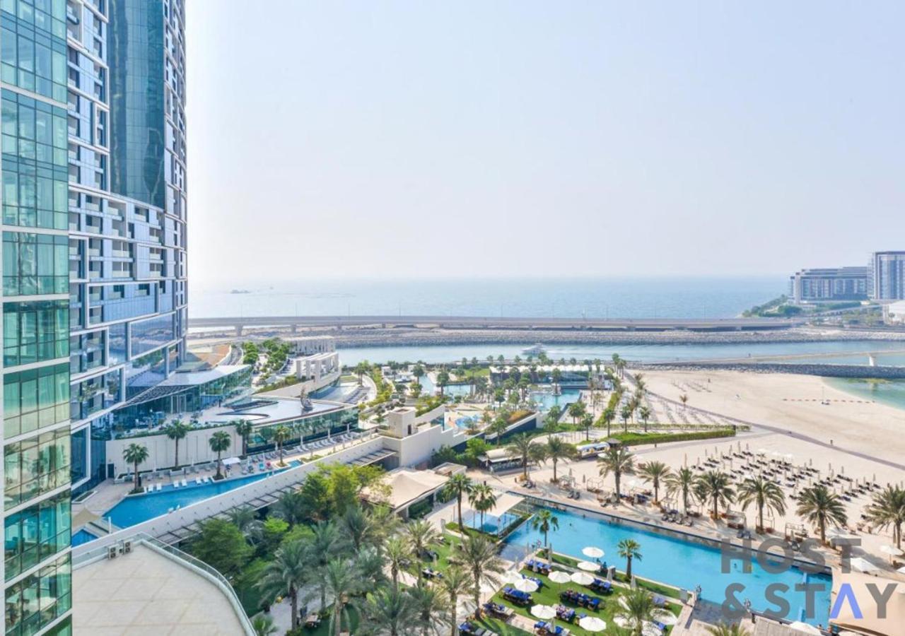 Elegant Beachfront Living At Al Bateen Dubai