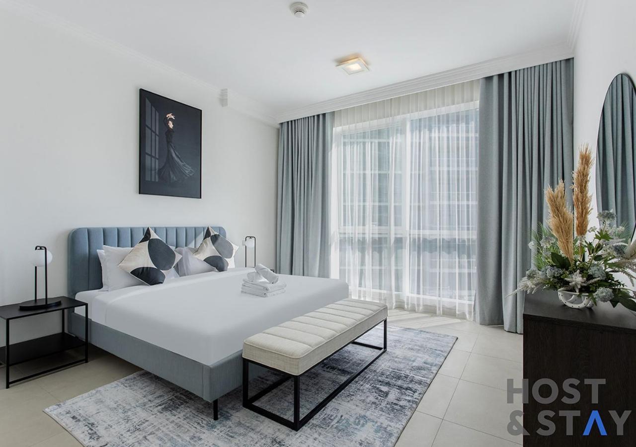 Elegant Beachfront Living At Al Bateen