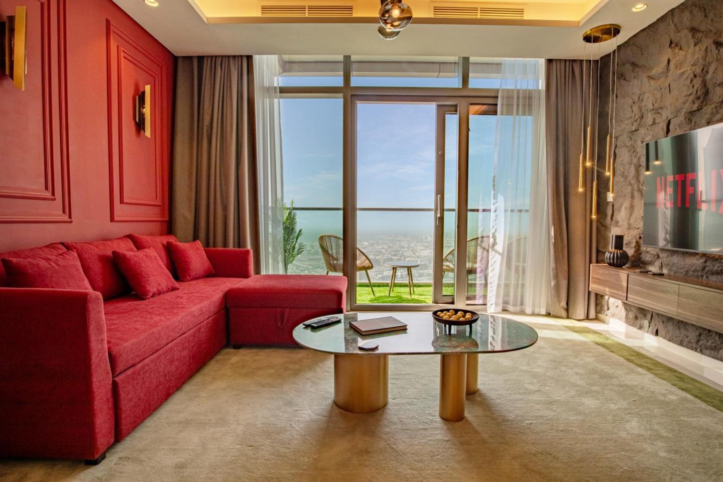 5 Star With Burj View Infinity Pool And Gym *