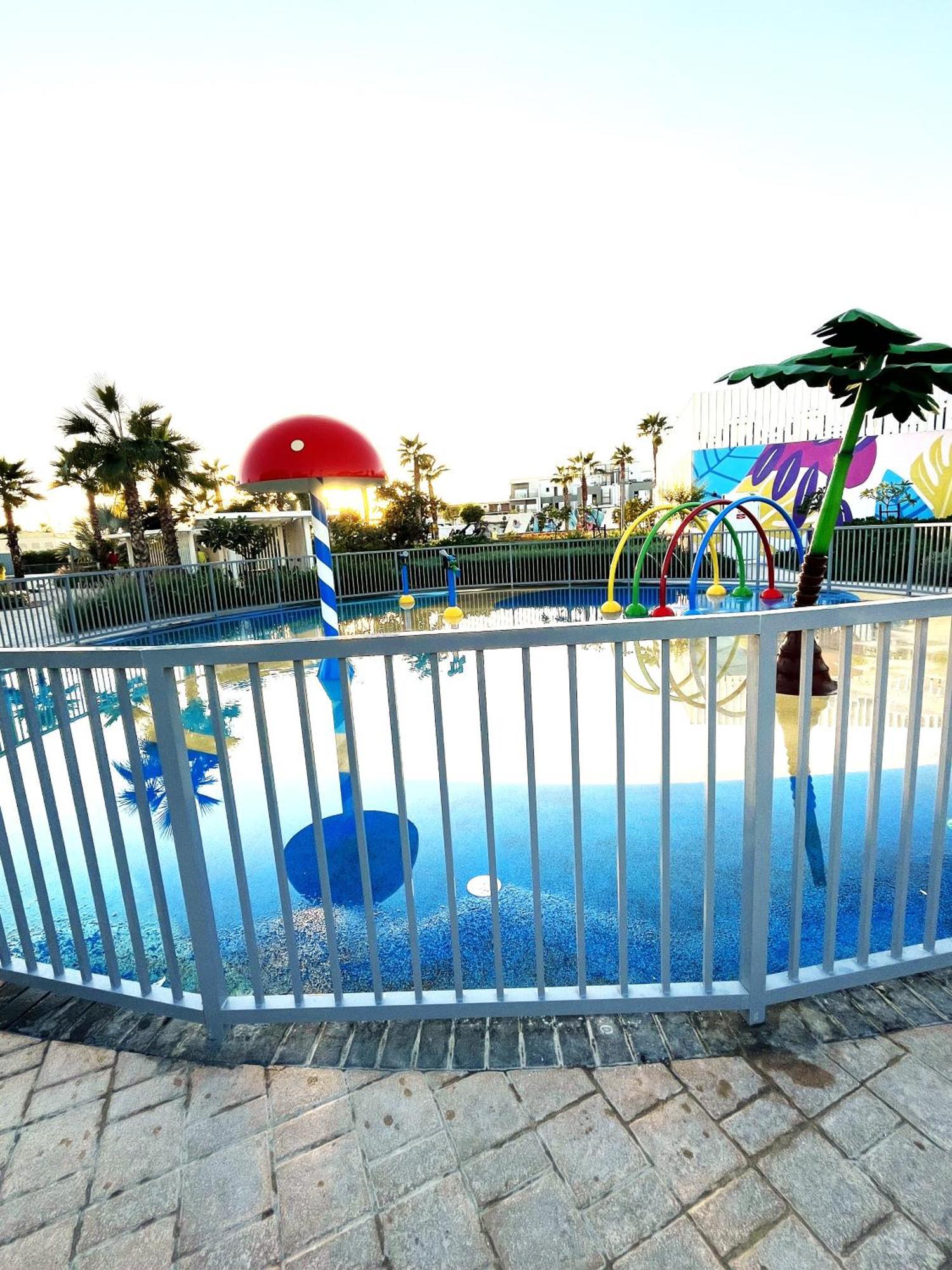 Regal Retreat's Royal Oasis Tatil Evi Dubai
