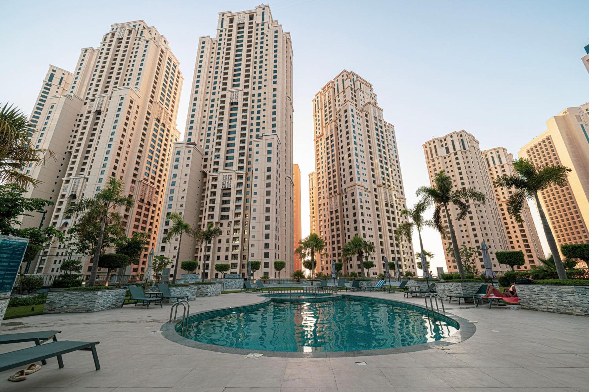 Daire A Marina Luxe Retreat Dubai