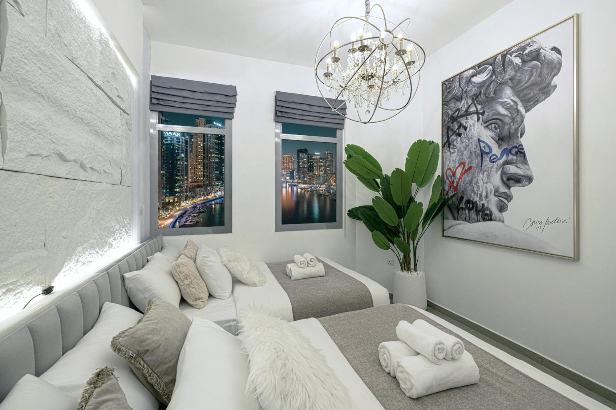 A Marina Luxe Retreat Daire *