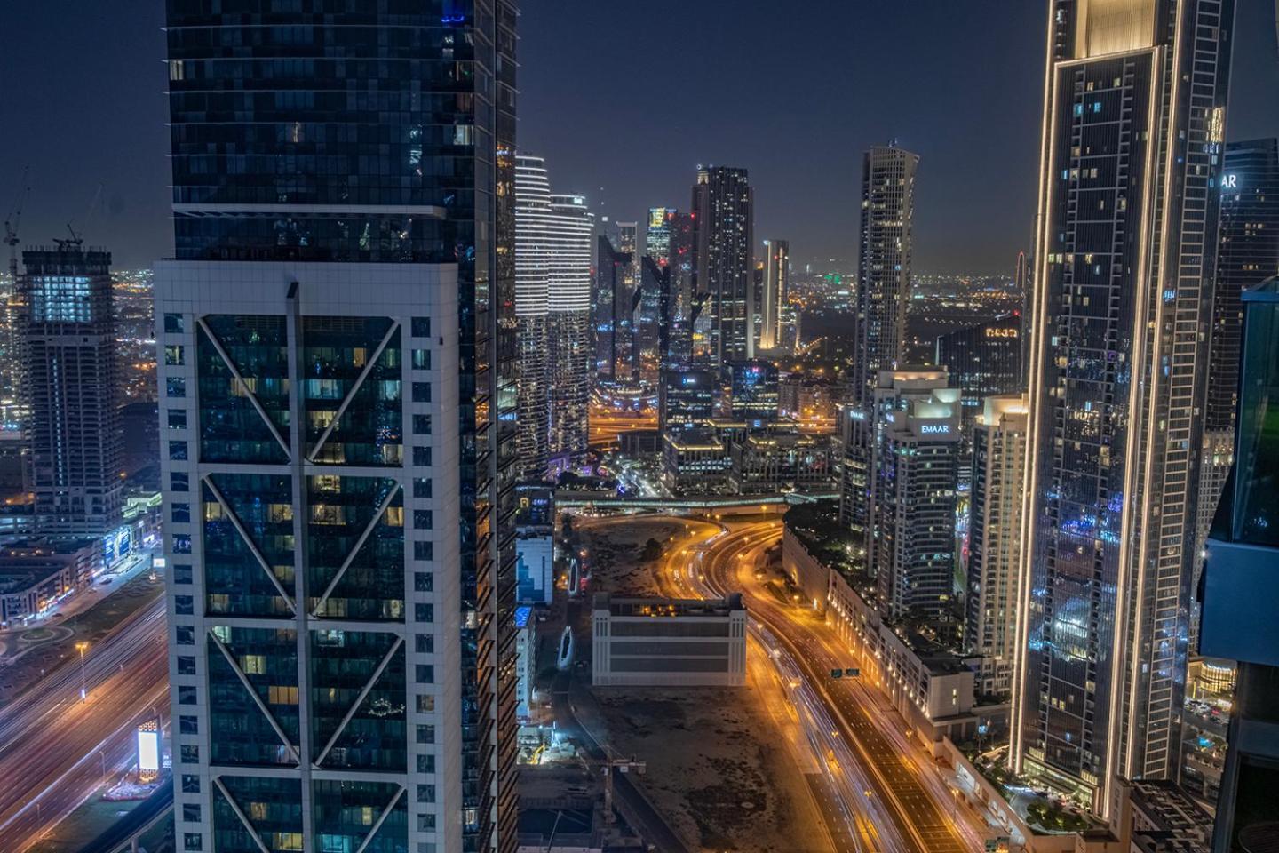 5 Star With Burj View Infinity Pool And Gym *
