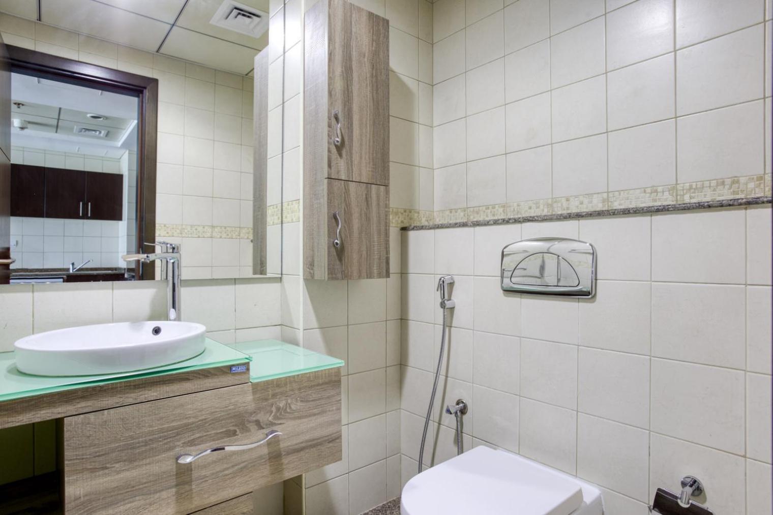 Blueground Bay Pool Gym Balcony Dxb-853 Apartment *