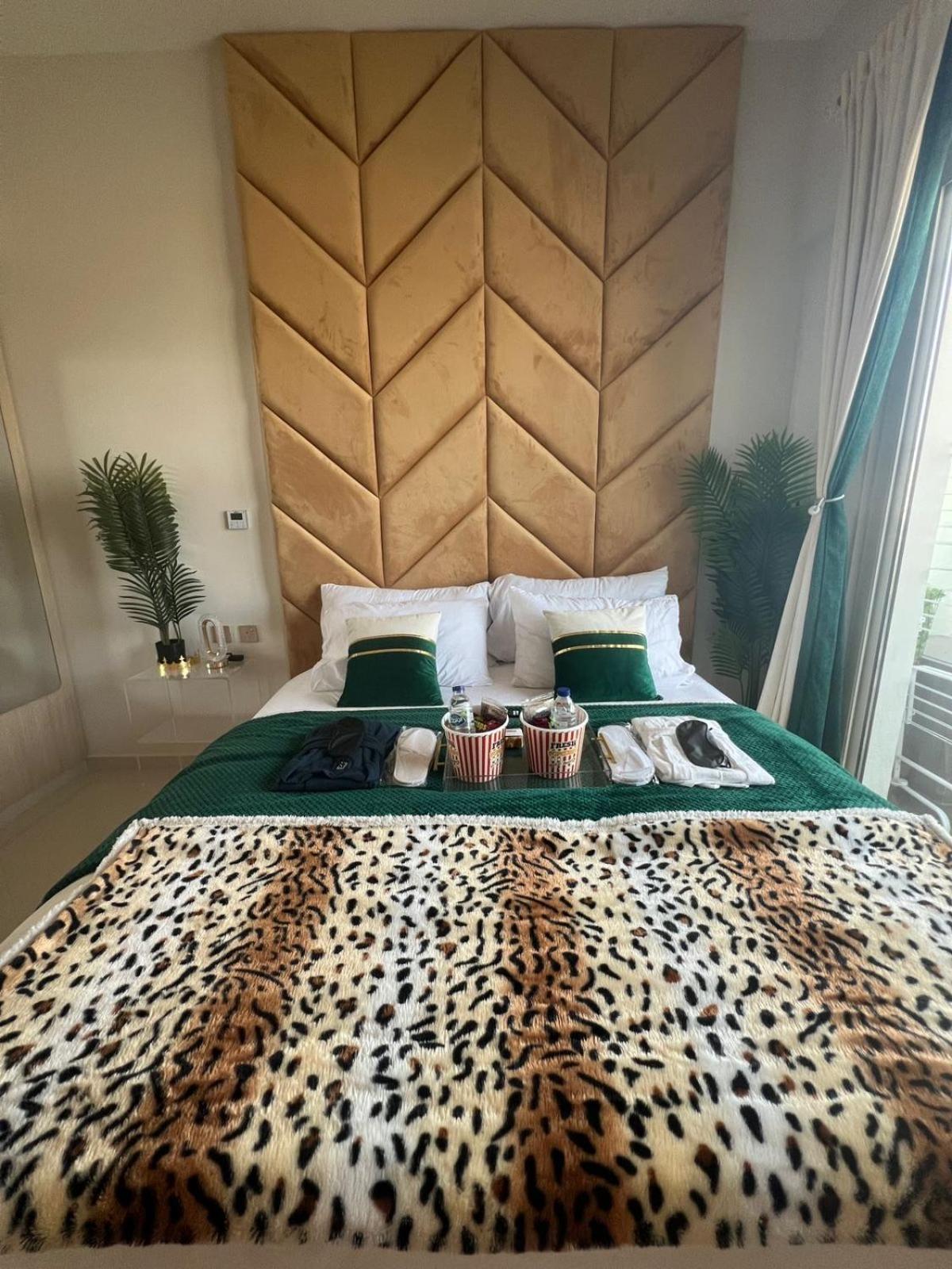 Tatil Evi Regal Retreat's Royal Oasis *