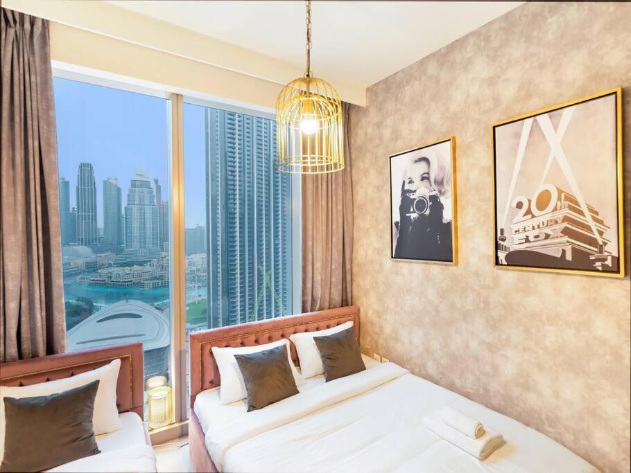 Panoramic Full Fountain,opera& Burj Sky View 4br Apartment Dubai