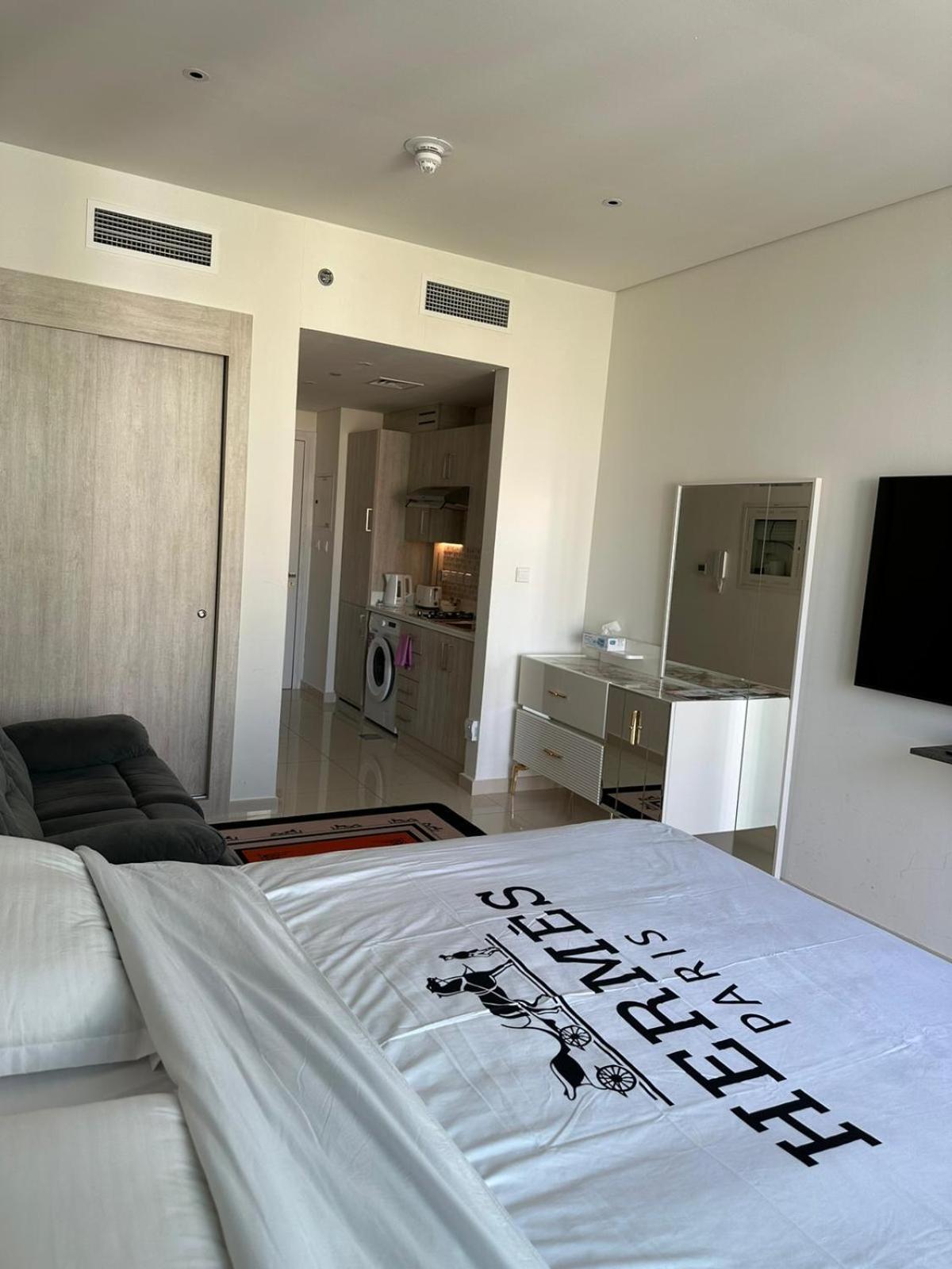 7 Palm Jumeirah Dubai
