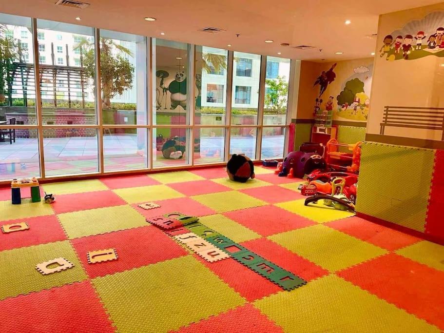Marina View With Pool, Gym, Tennis Court, 5 Mins To Apartment