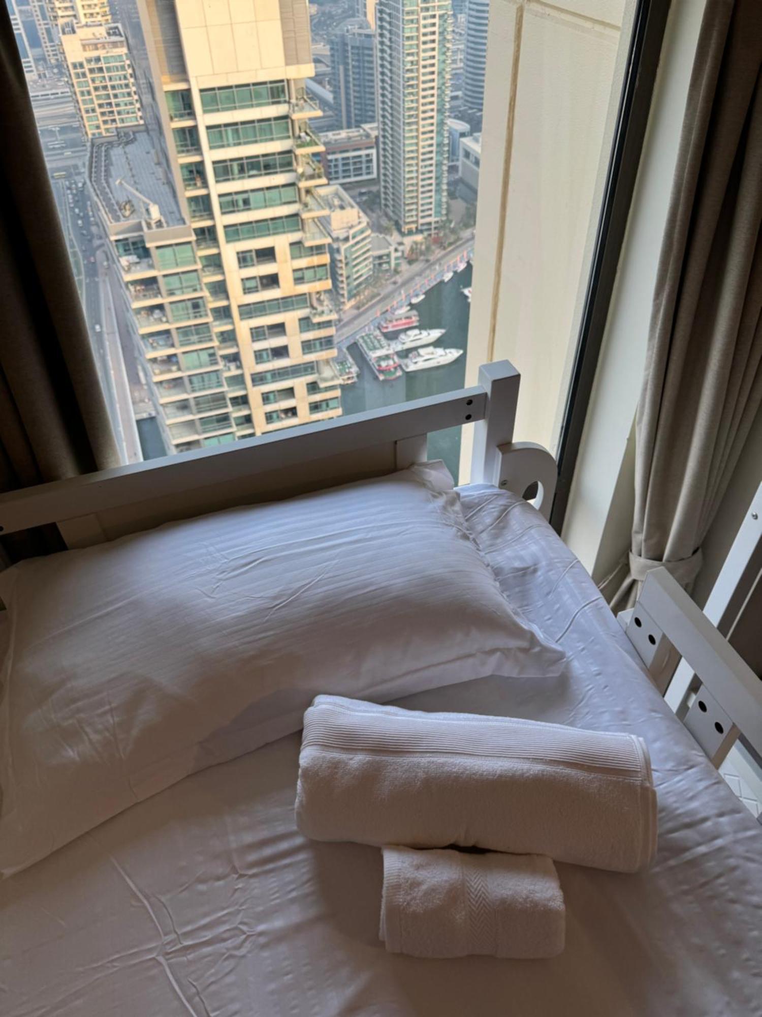 Marina Jasmine - Luxury - Jumeirah Beach Hostel