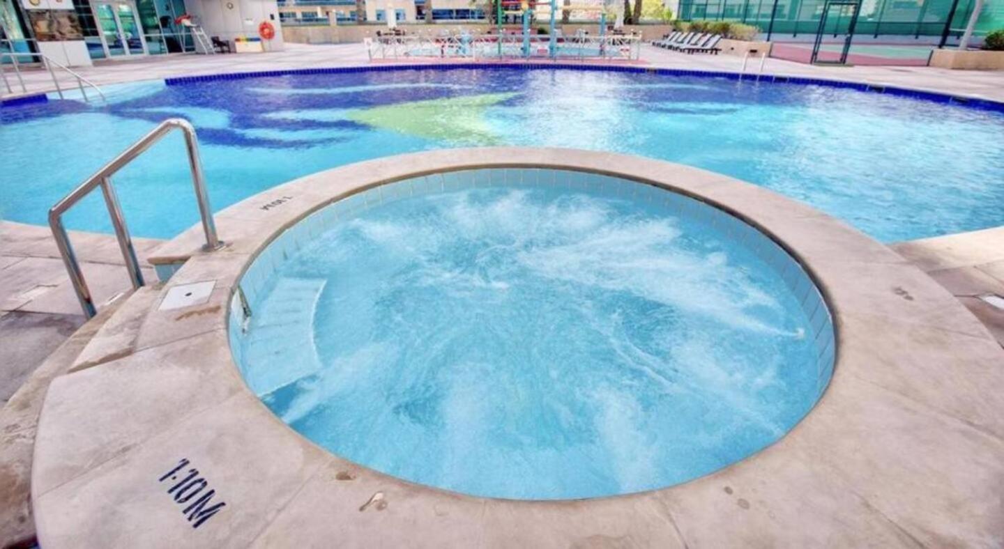 Marina View With Pool, Gym, Tennis Court, 5 Mins To Apartment Dubai