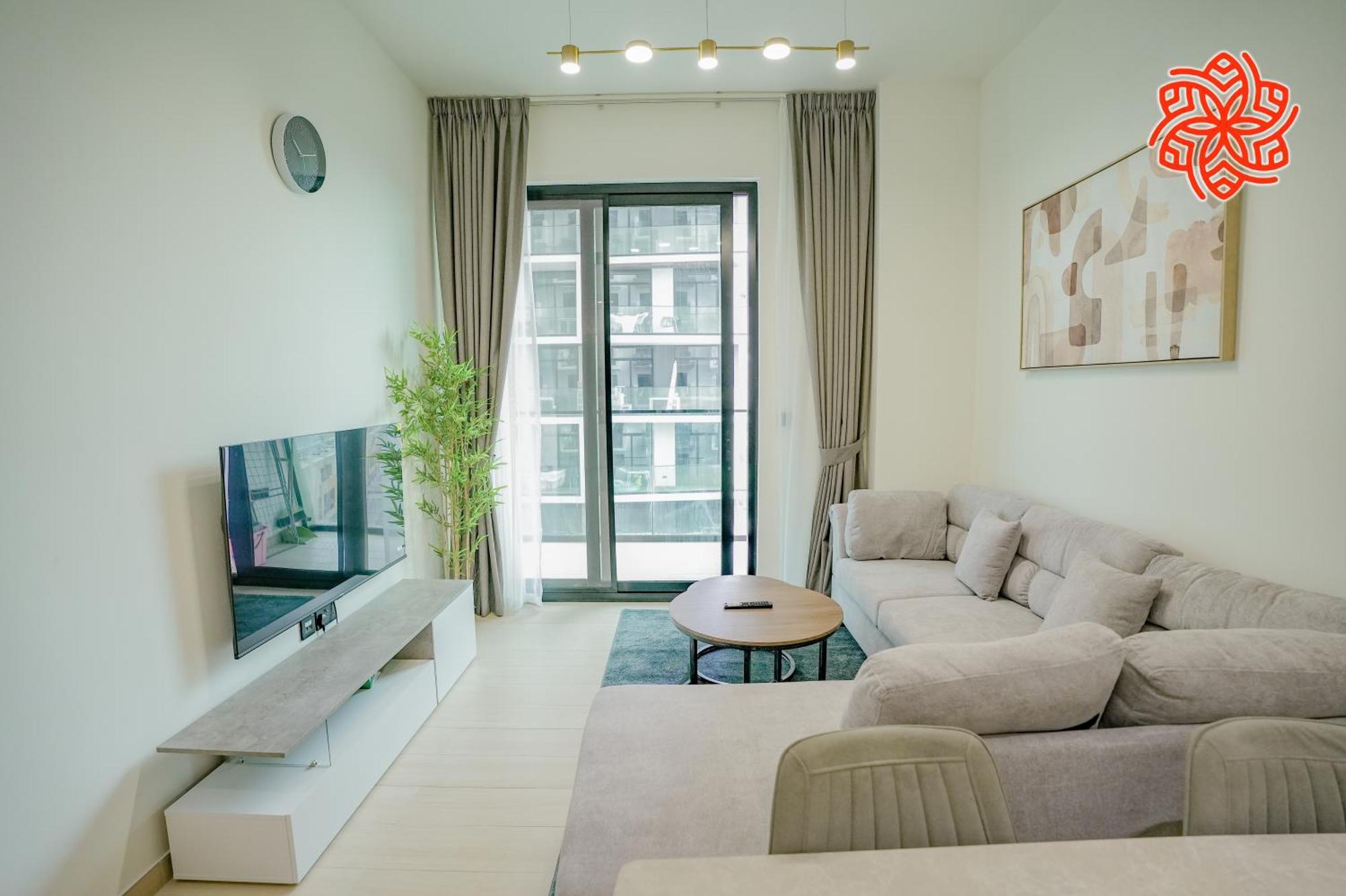 Apartment Alashrafia Saray - Bright 1bdr In Jvc Dubai