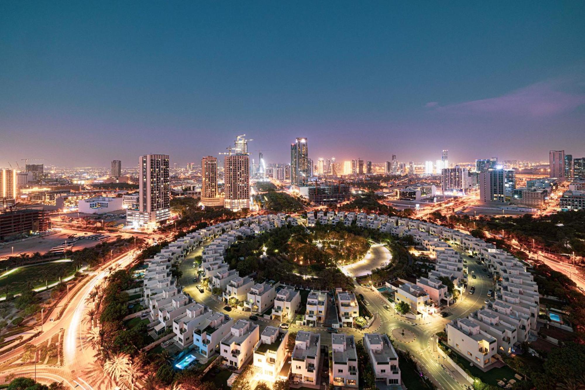 Smartstay At Zaya Hameni - Modern Luxury - Unique In Jvc Daire Dubai