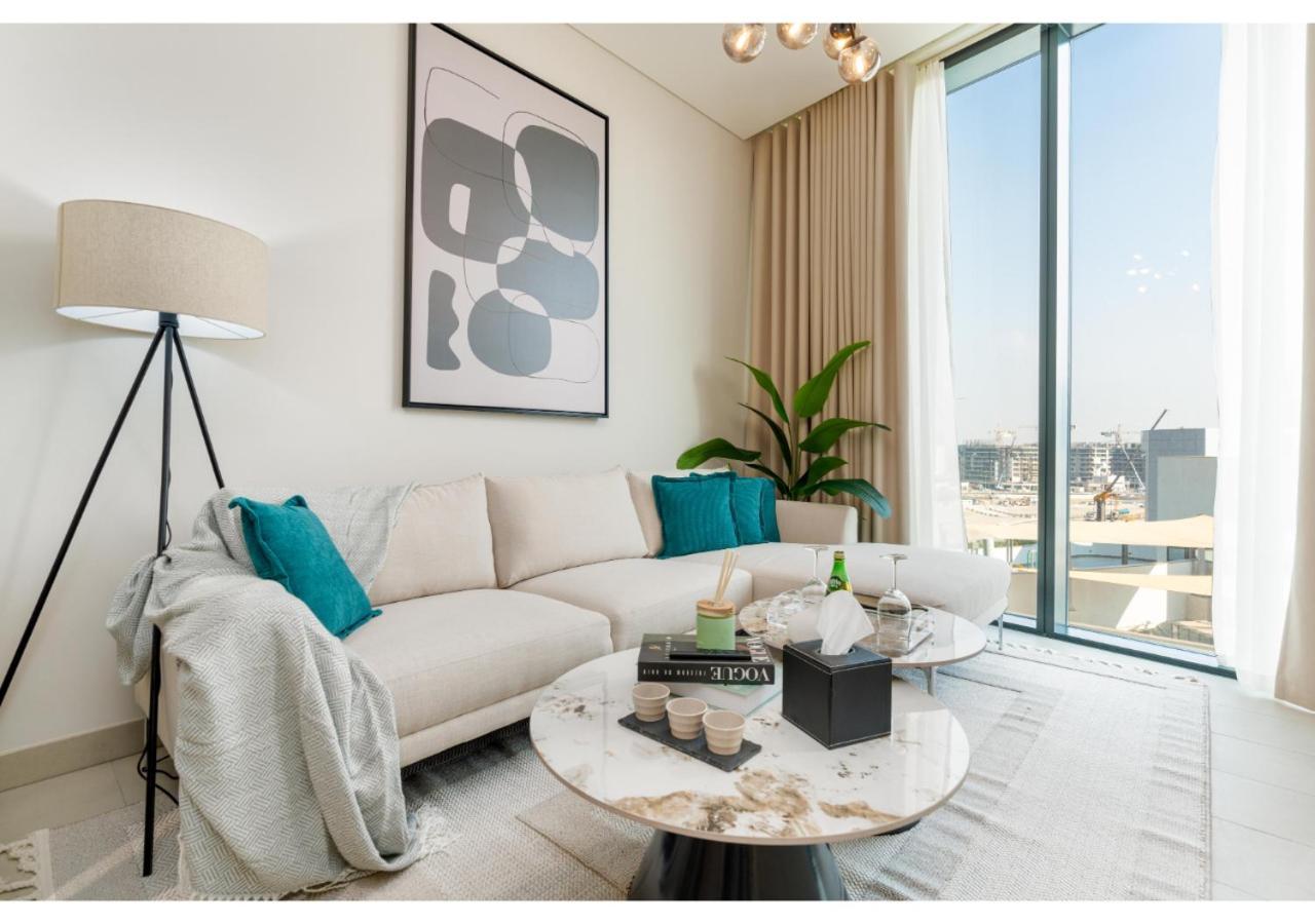 Charming 1br With Cozy Balcony At Sobha Waves By Vibel * Dubai