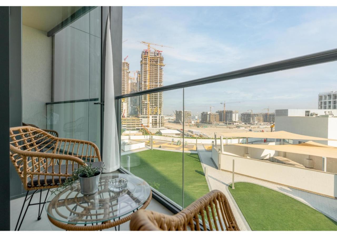 Apartment Charming 1br With Cozy Balcony At Sobha Waves By Vibel *