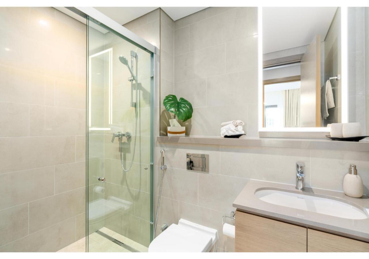 Charming 1br With Cozy Balcony At Sobha Waves By Vibel *