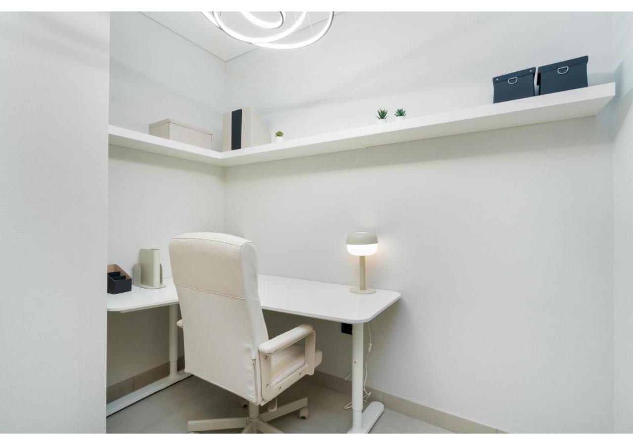 Charming 1br With Cozy Balcony At Sobha Waves By Vibel *