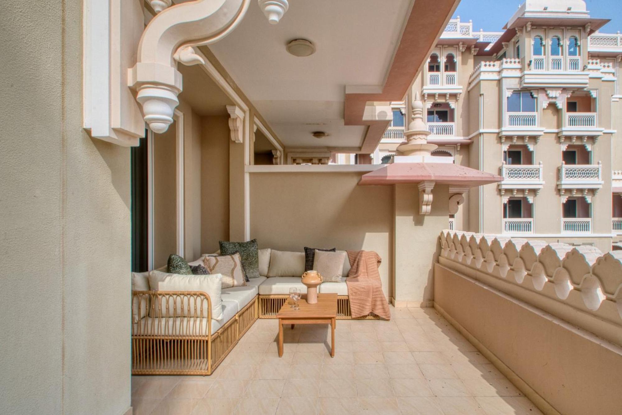 The Smart Concierge - Grandeur - Maurya