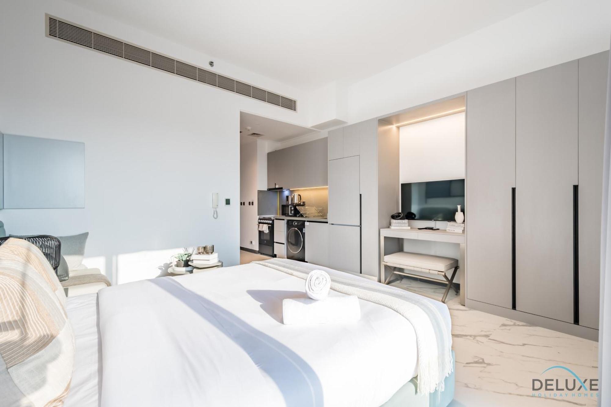 Appealing In Mag Eye 890, Mohammad Bin Rashid By Deluxe Homes Apartment *