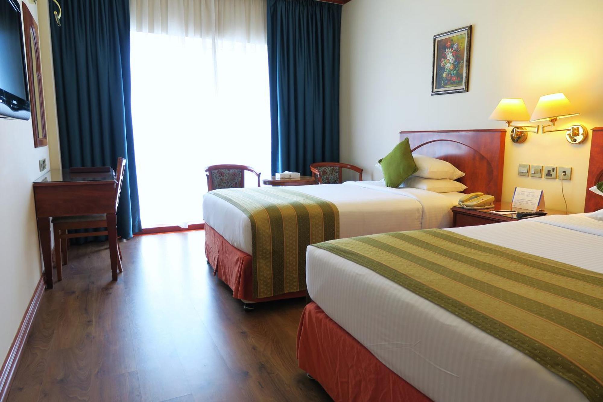 Riviera 4*