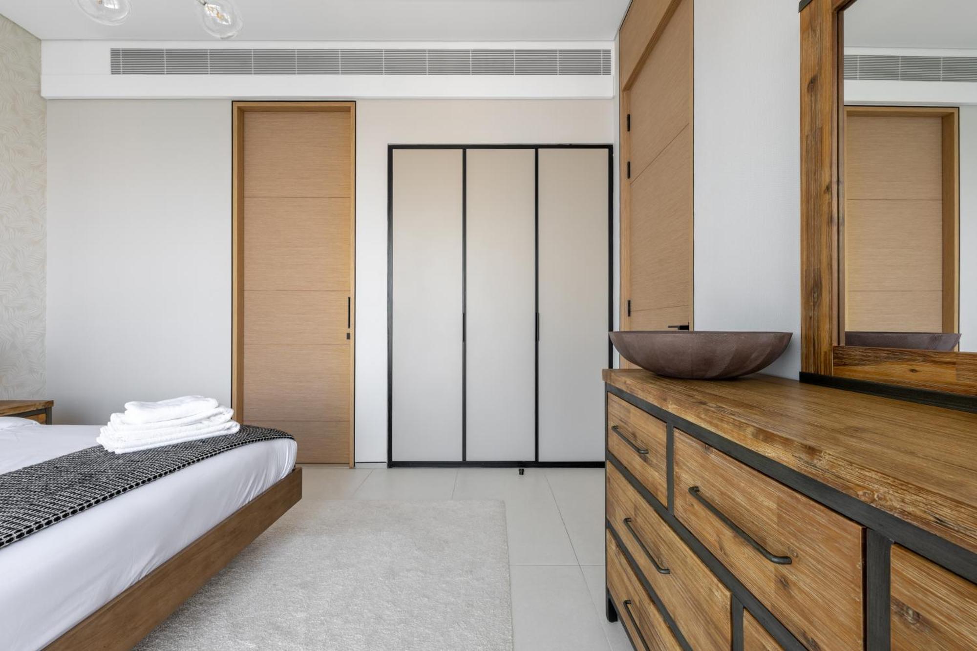 Jumeirah Gate Tower Jbr 1br 5*