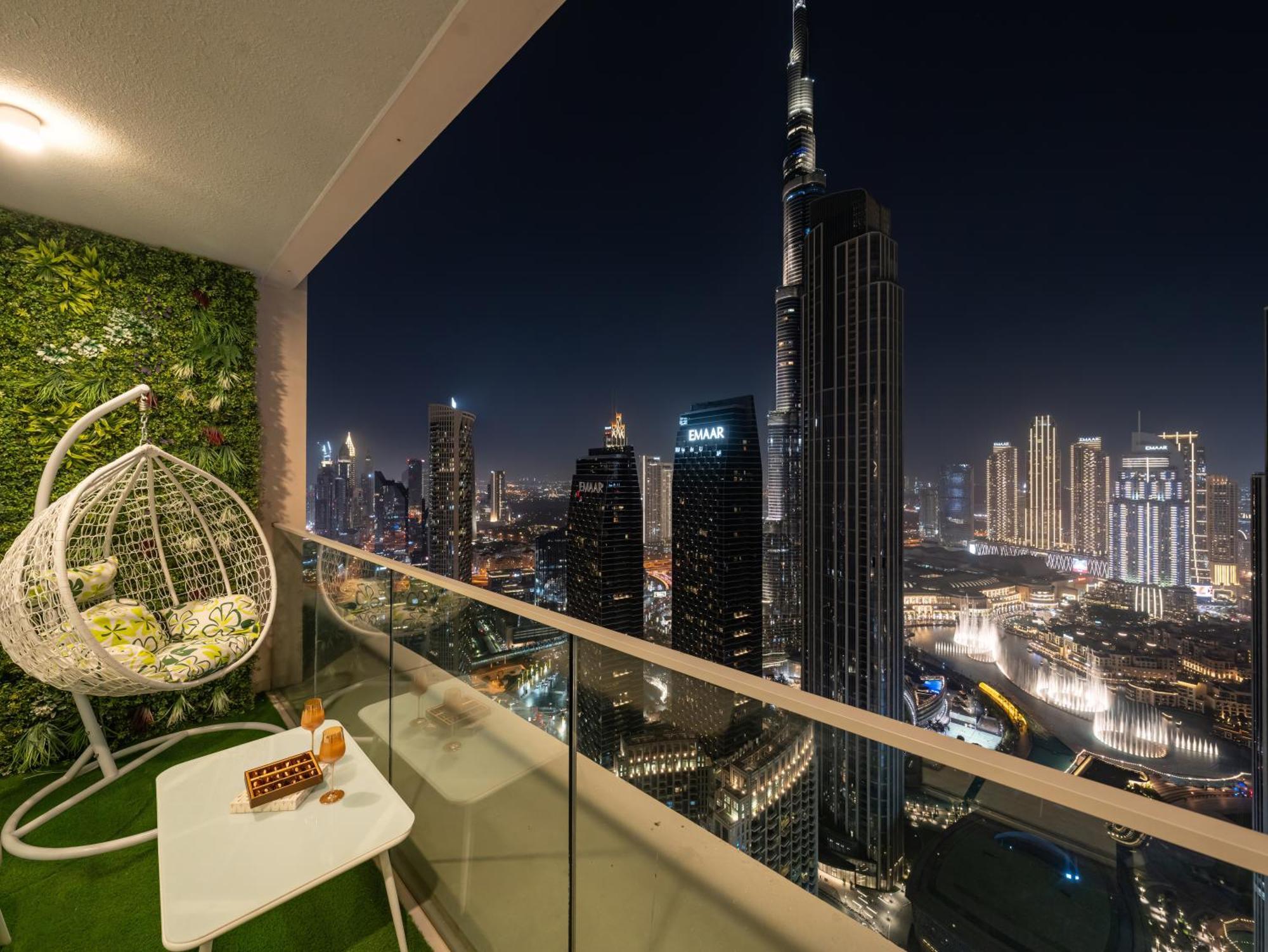 Burj Khalifa Bliss I 4 Bedroom I Burj Khalifa & Fountain Views I Free Gym, Pool, Parking, Wi-fi And Ps5 I By Skyline Serenity
