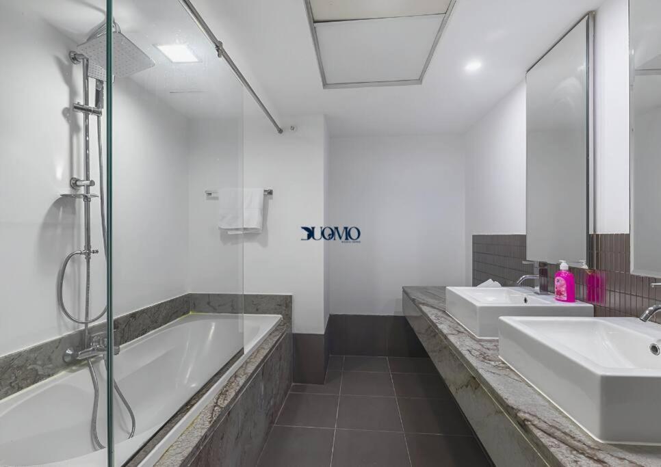 Myduomo- Expansive 1br Duplex With Burj Khalifa View- 4002