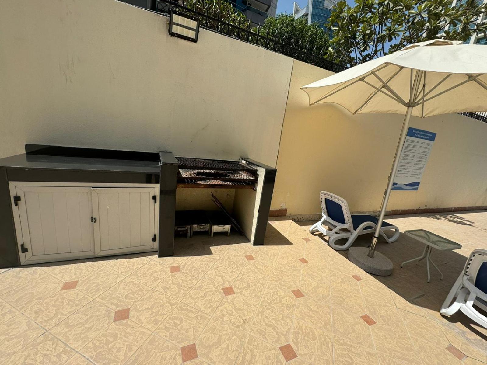 Spacious In Marina Close To Metro And *