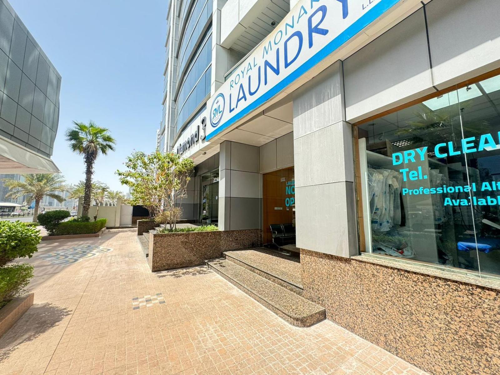 Spacious In Marina Close To Metro And * Dubai
