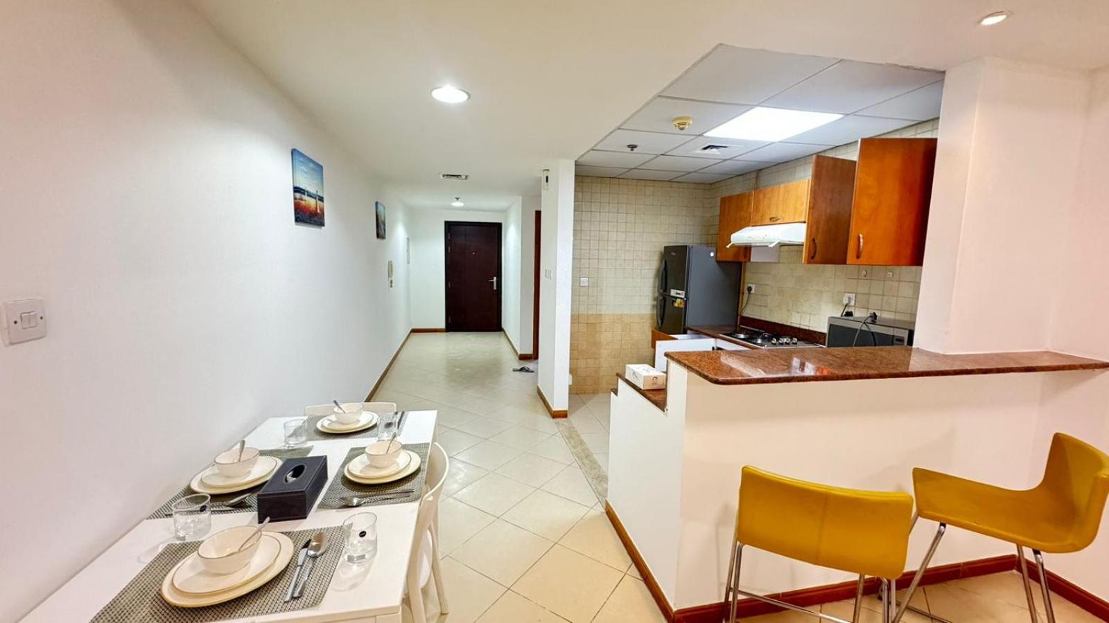 Spacious In Marina Close To Metro And * Dubai