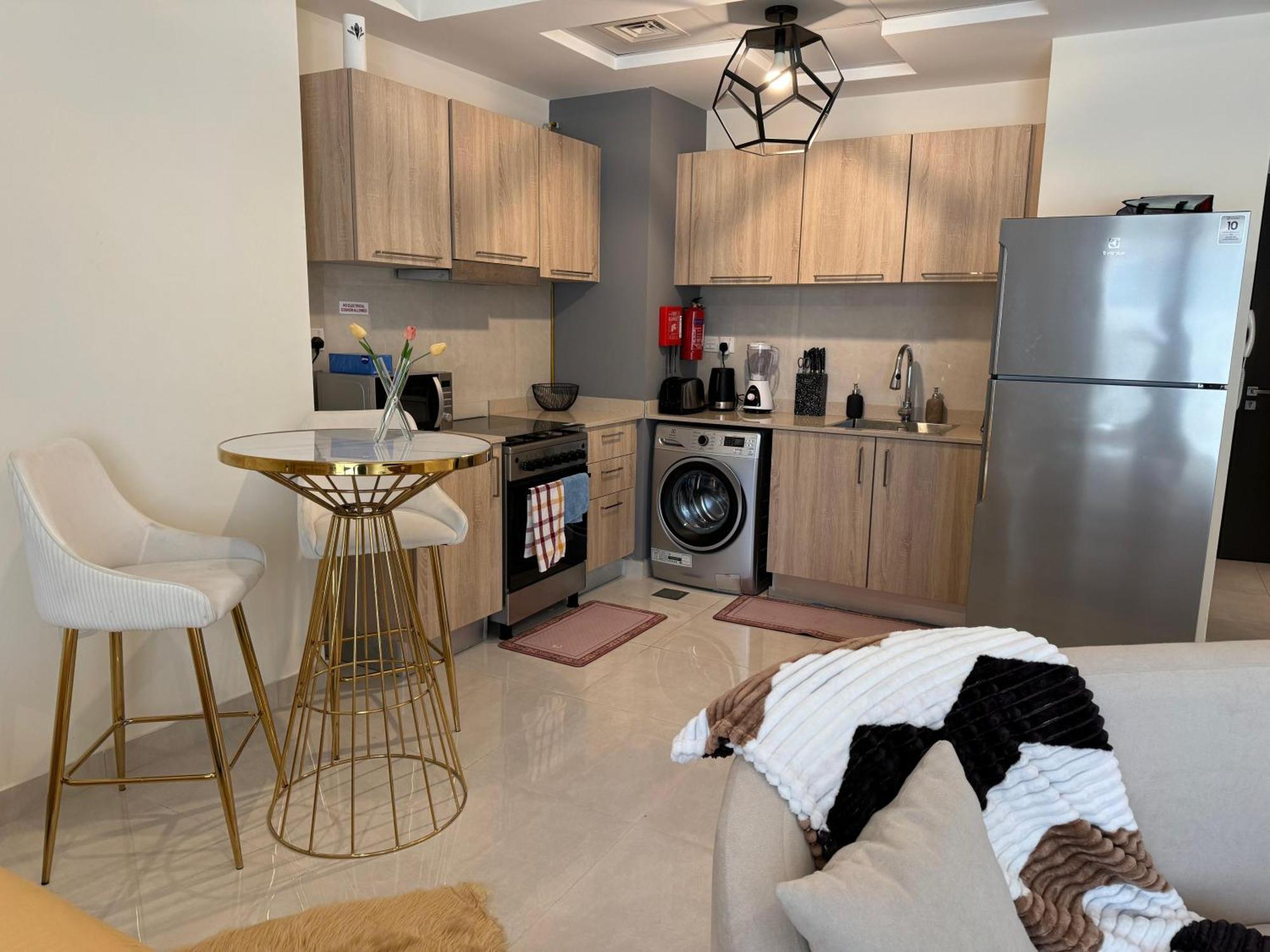 In Prime Location Downtown Apartment *