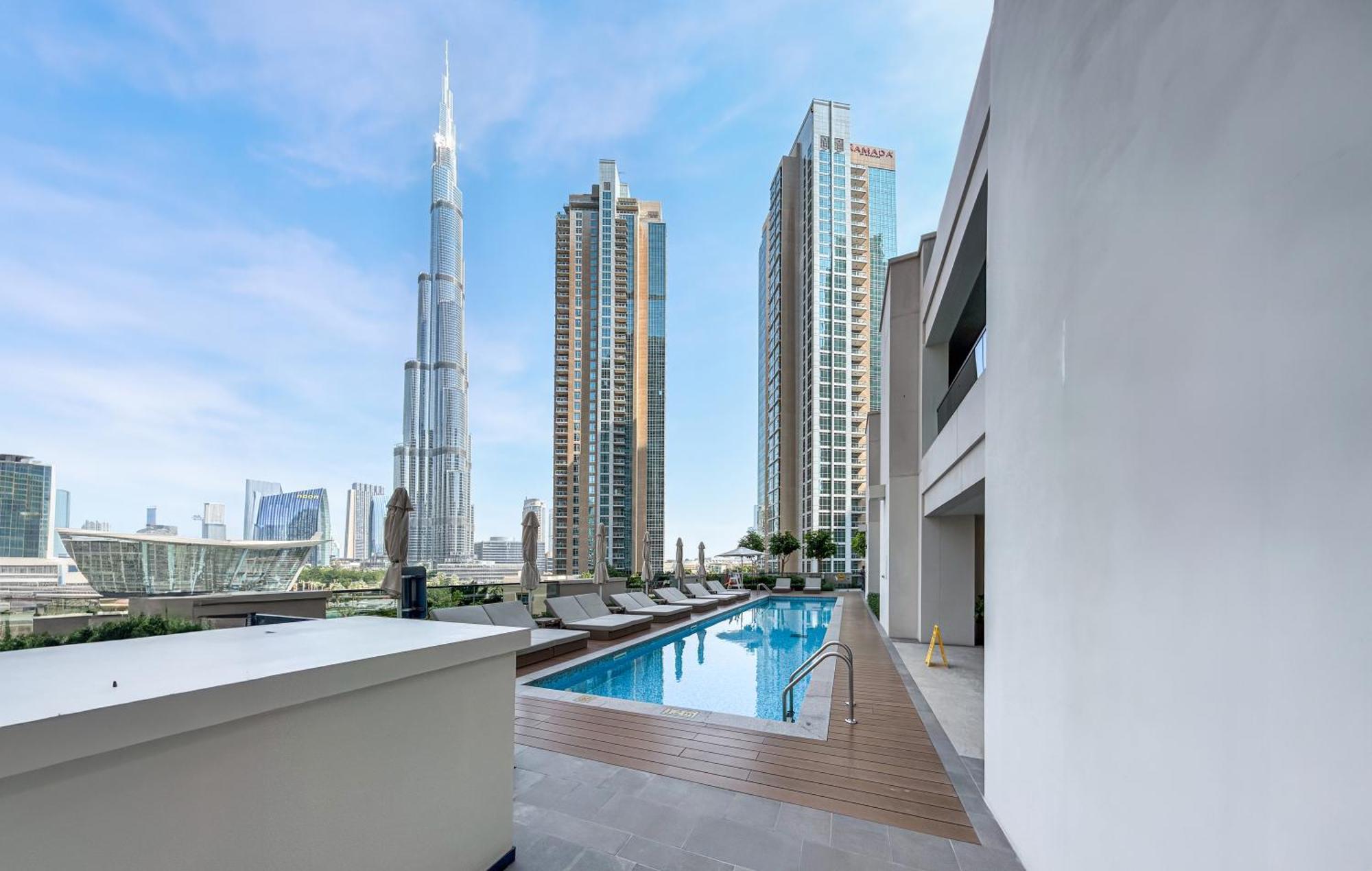Brand New Minutes Away From Burj Khalifa Apartment Dubai