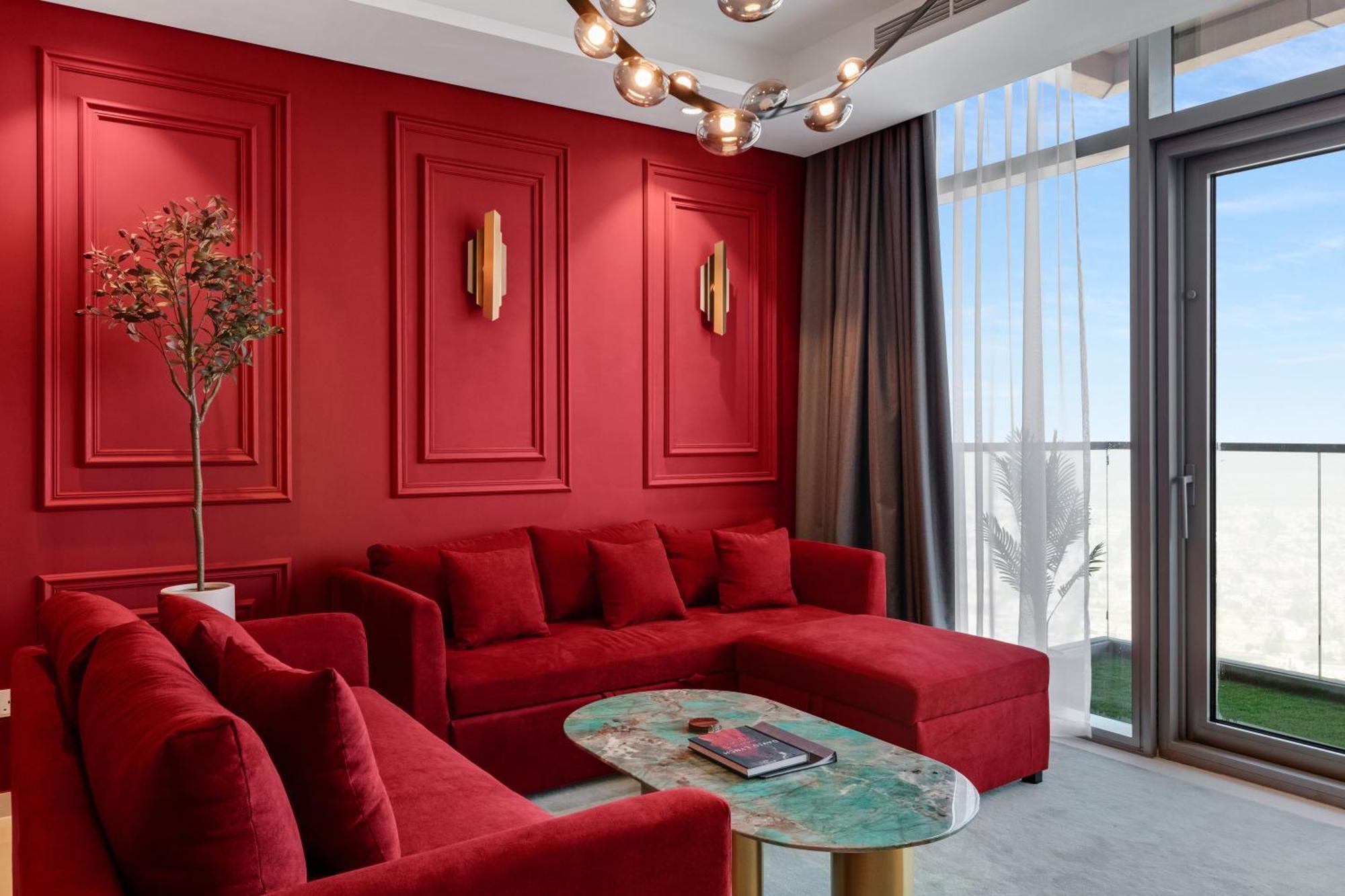5 Star With Burj View Infinity Pool And Gym Apartment *
