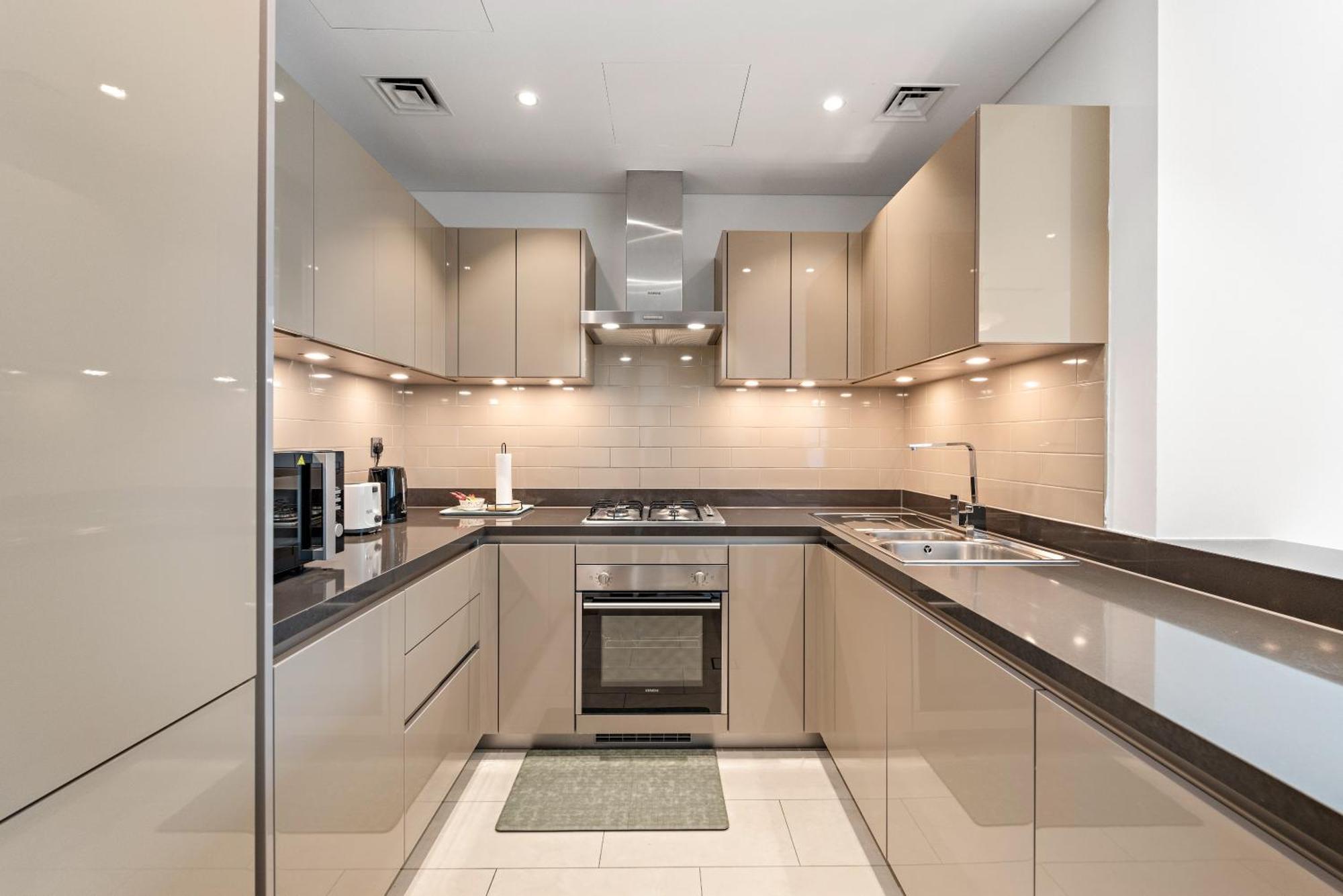 Chic 1br With Pool, Gym And Playground Apartment Dubai