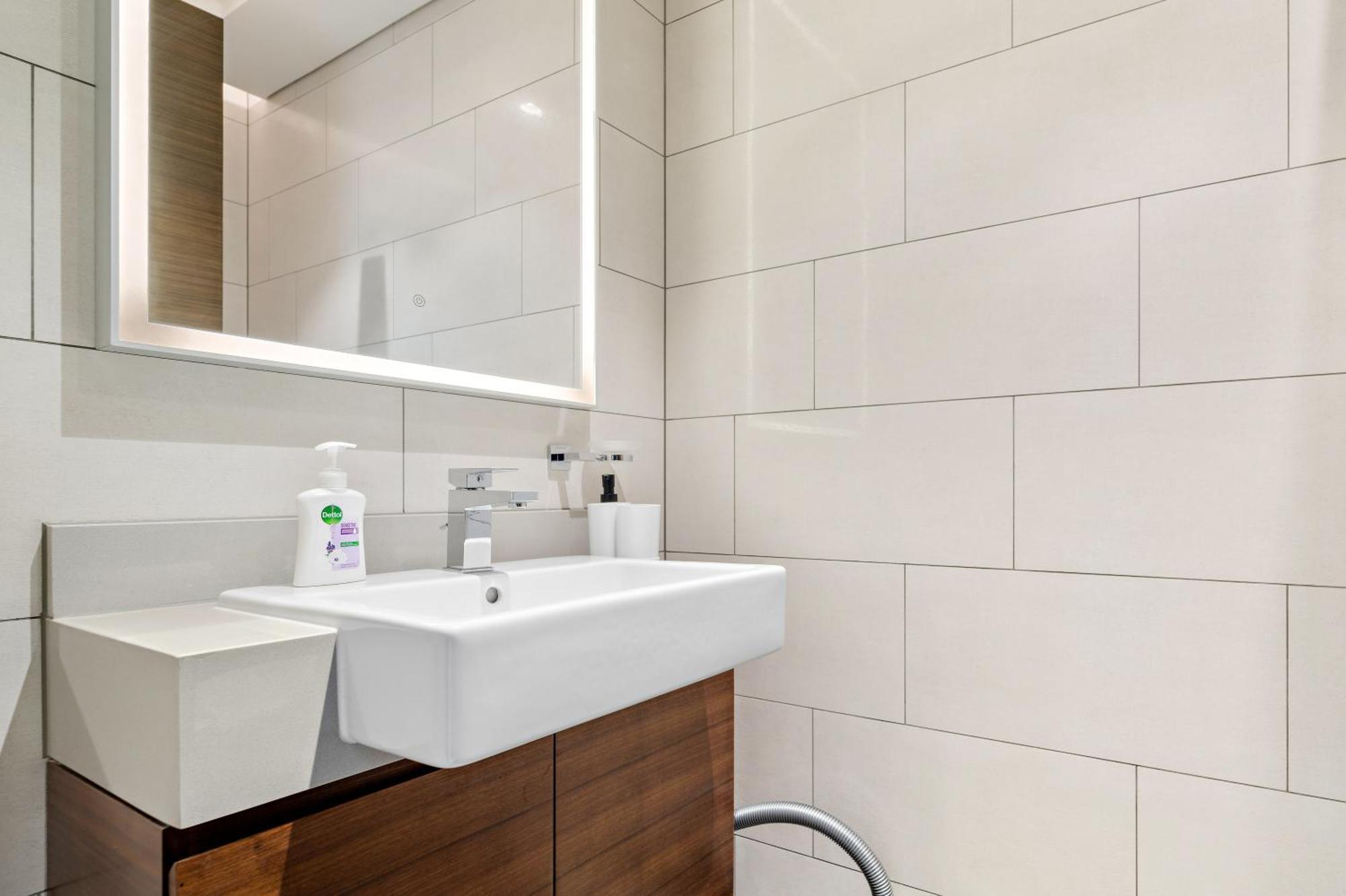 Chic 1br With Pool, Gym And Playground *
