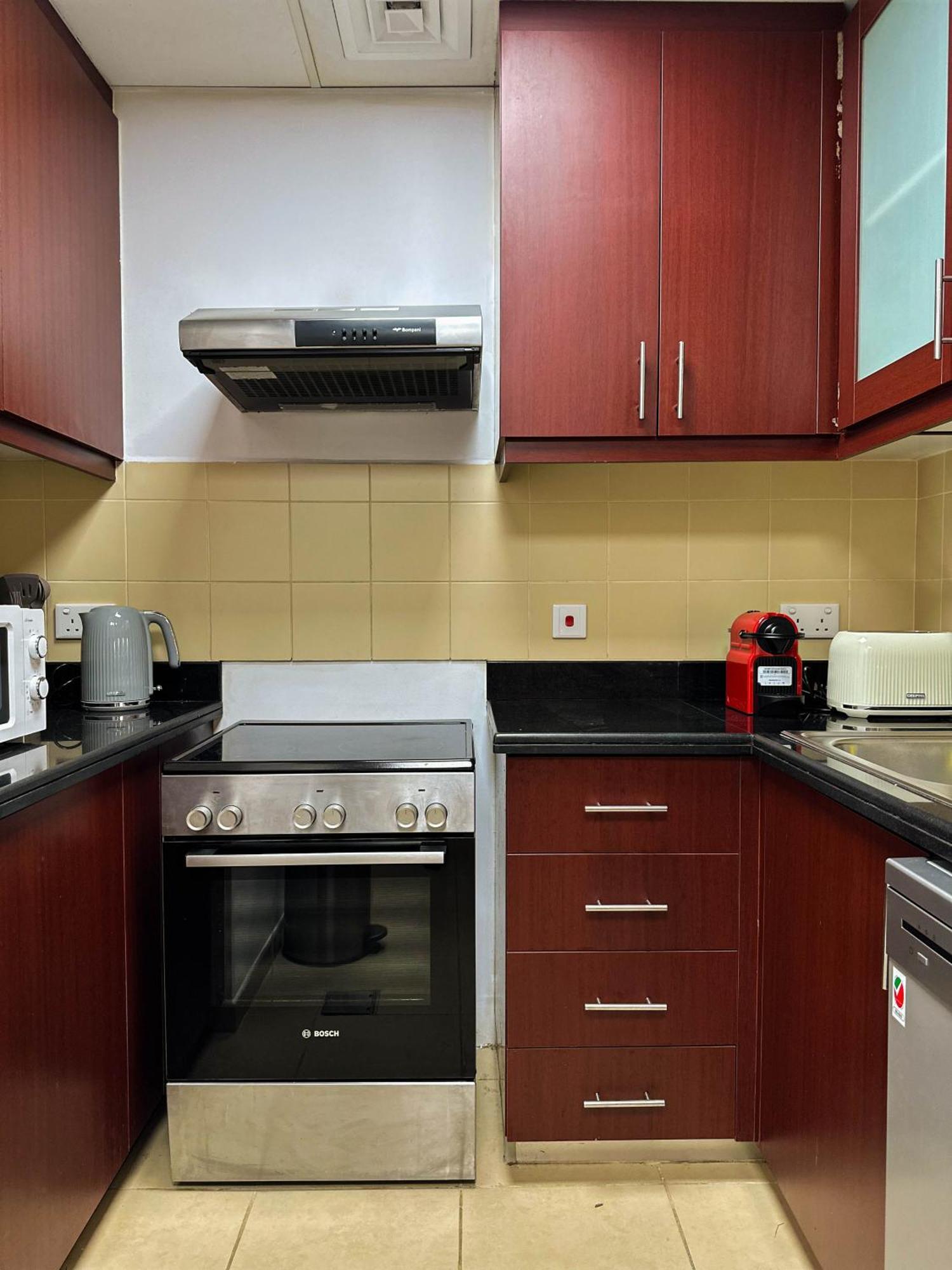 Naseem - Elegant Coastal Retreat With Stunning Marina Views Apartment